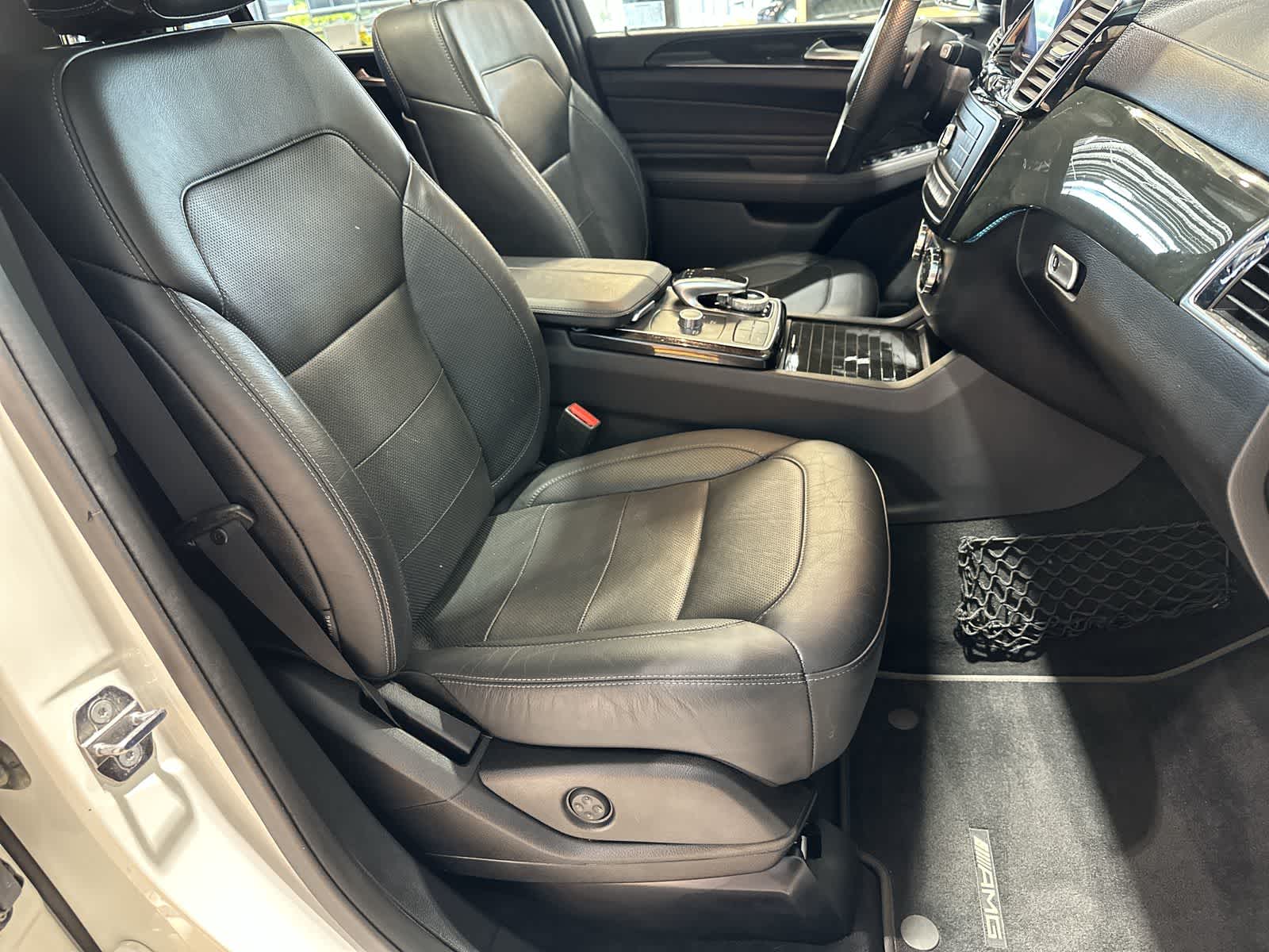 Thumbnail: 2019 Mercedes-Benz GLE - 26