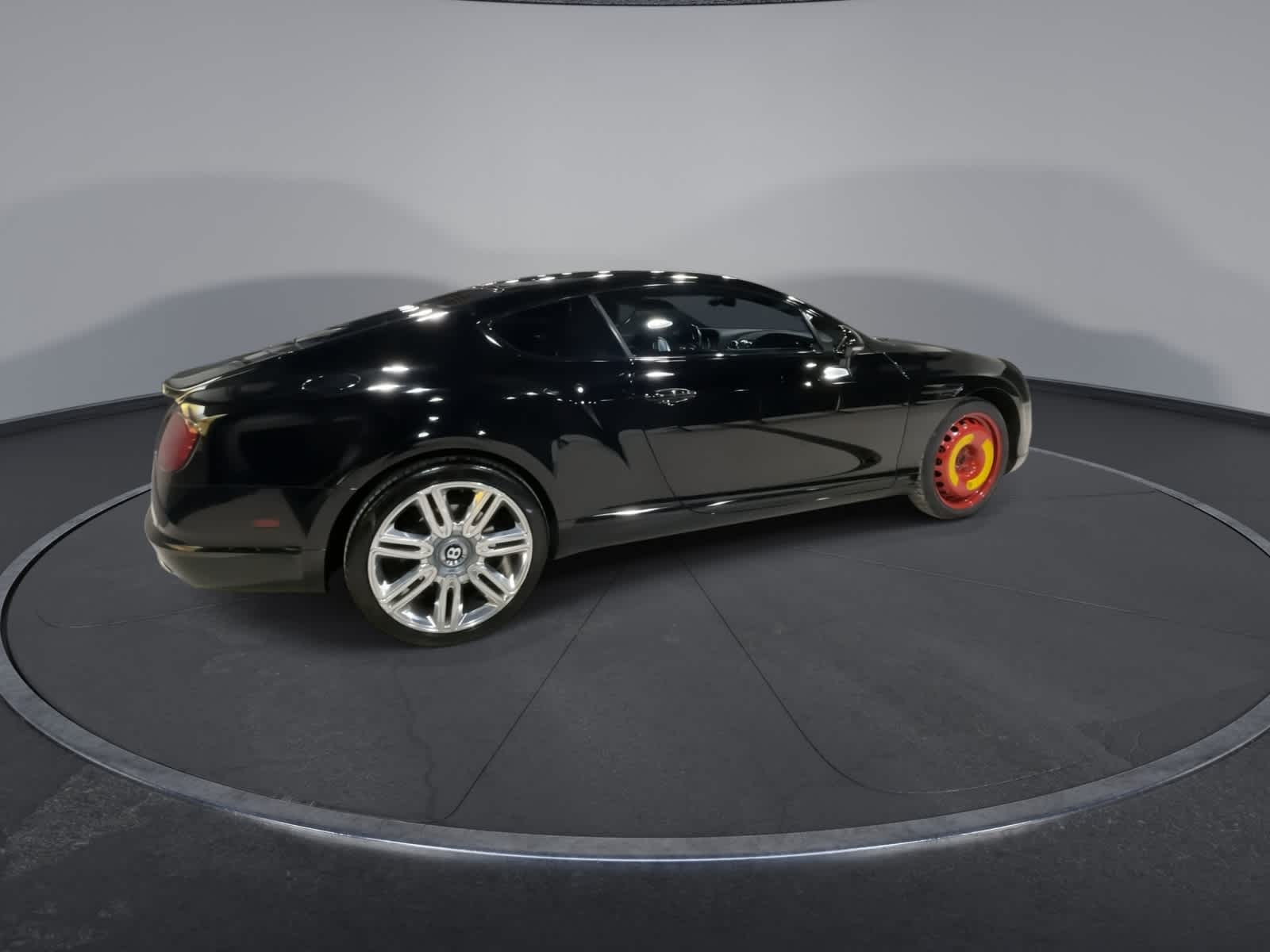 Thumbnail: 2016 Bentley Continental - 13