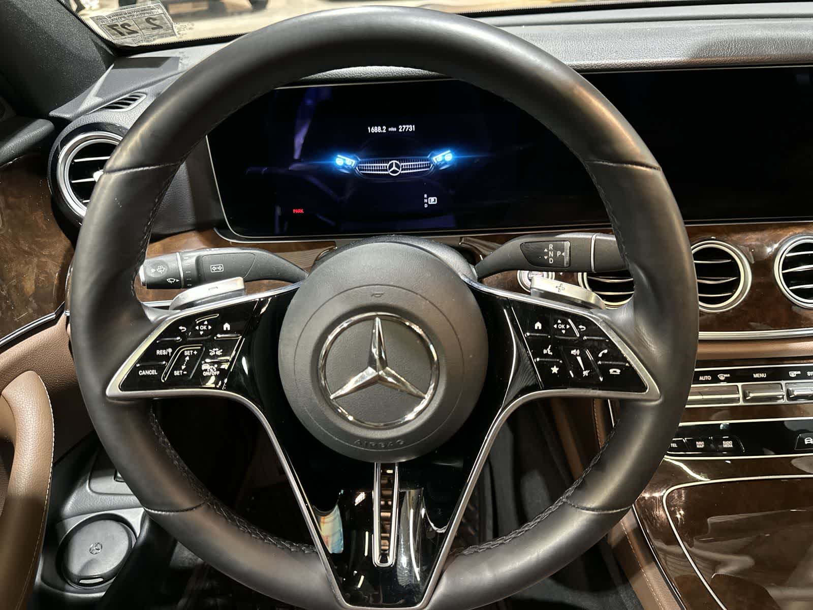 Thumbnail: 2022 Mercedes-Benz E-Class - 27