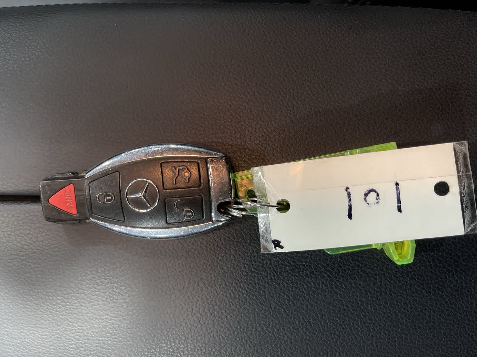 Thumbnail: 2012 Mercedes-Benz E-Class - 32