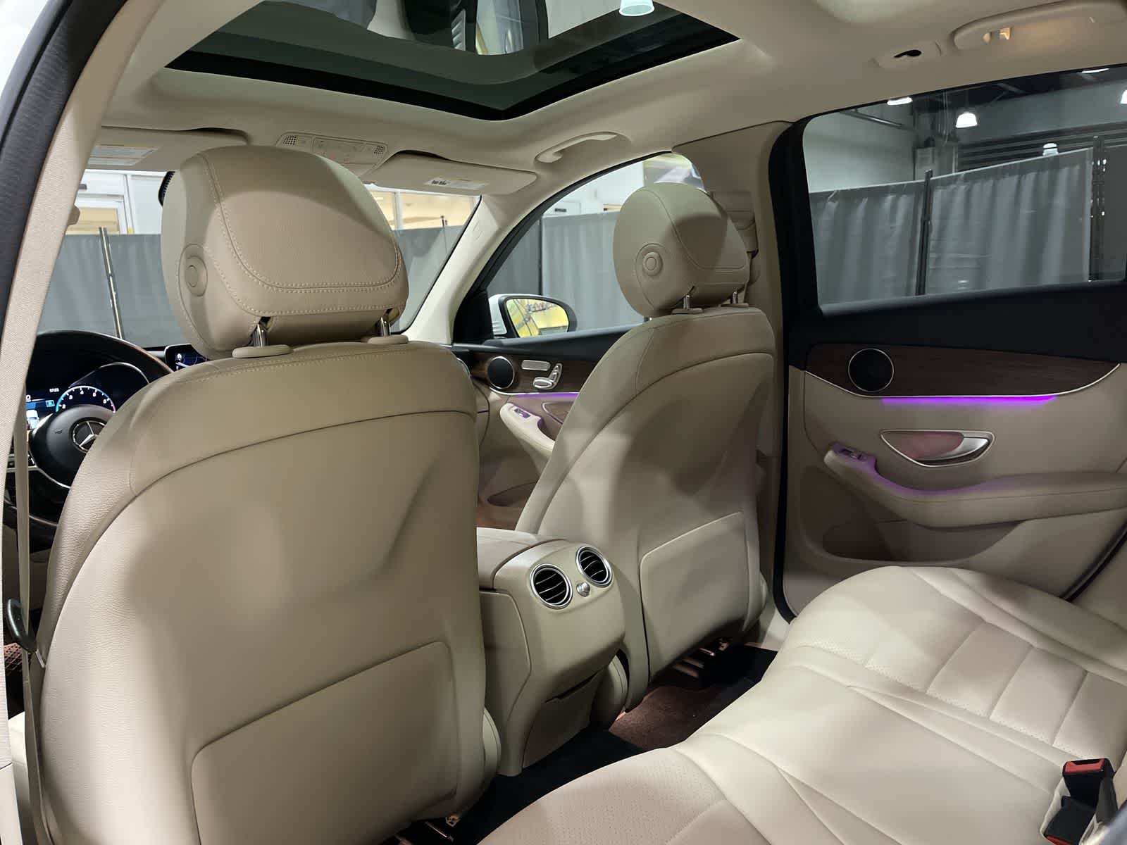 Thumbnail: 2022 Mercedes-Benz GLC - 24