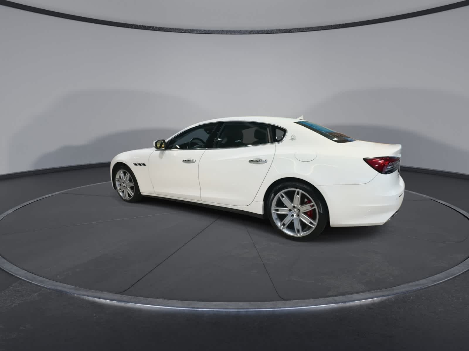 Thumbnail: 2021 Maserati Quattroporte - 8