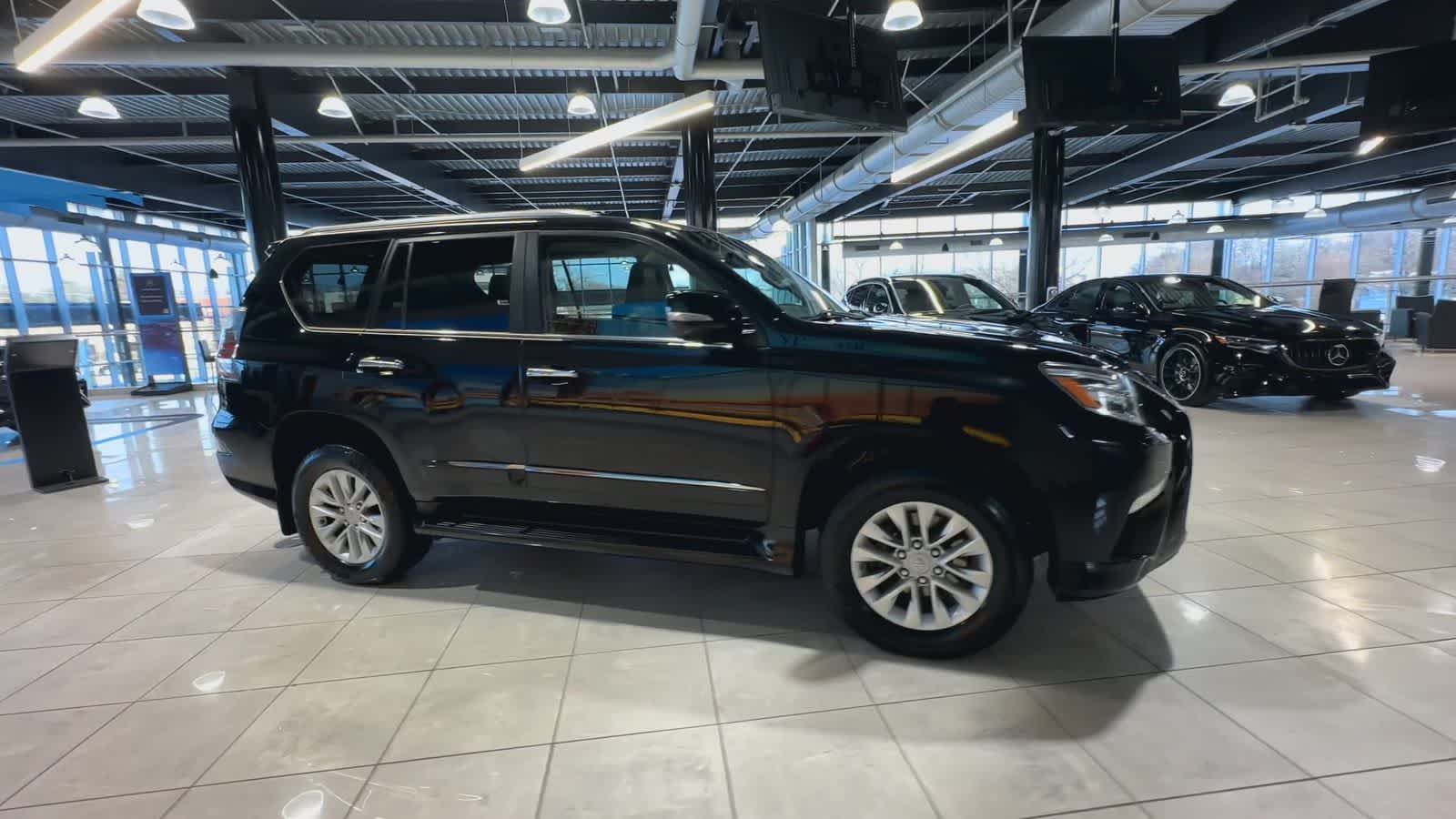 Thumbnail: 2016 Lexus GX - 13