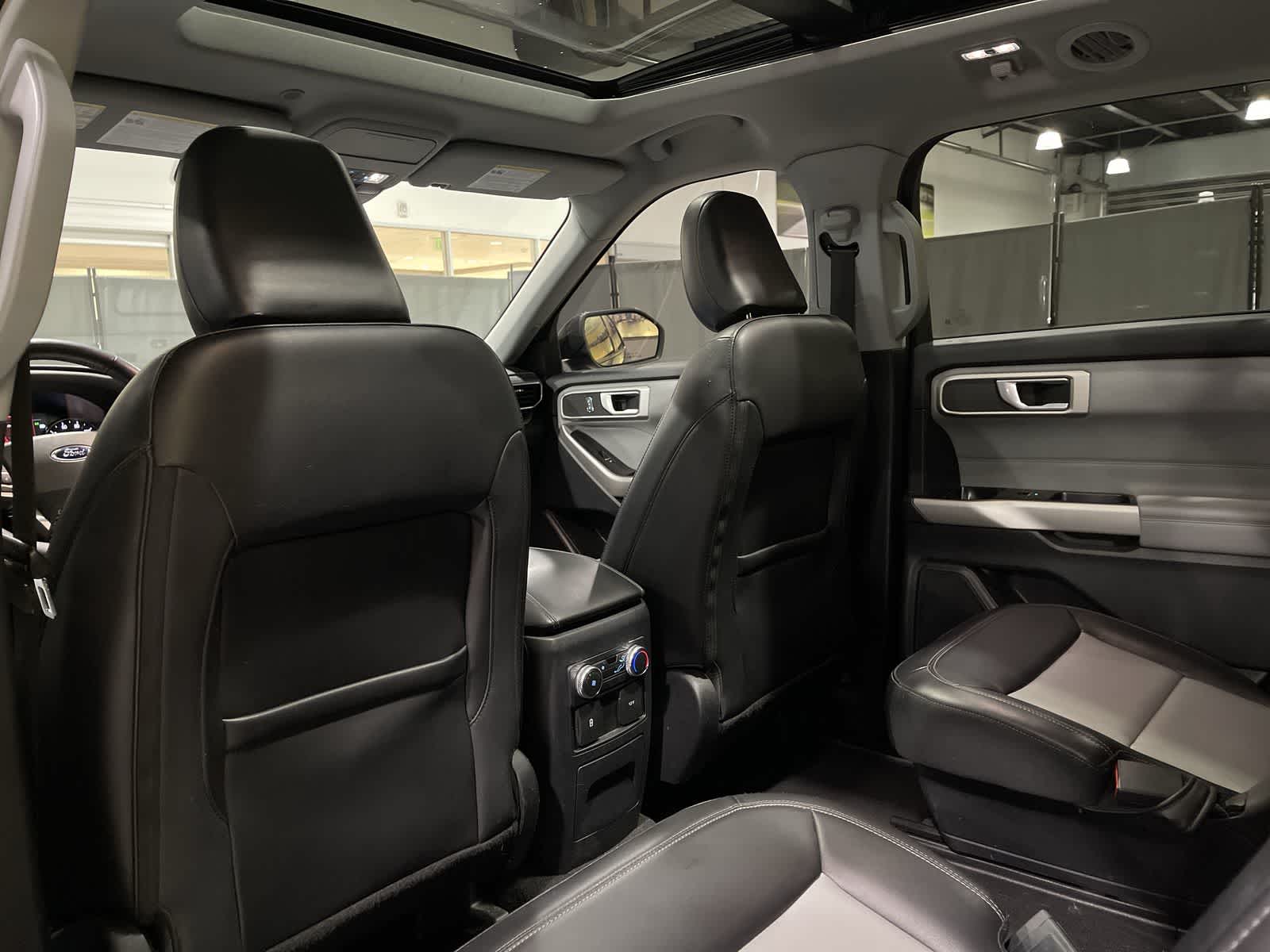 Thumbnail: 2022 Ford Explorer - 24