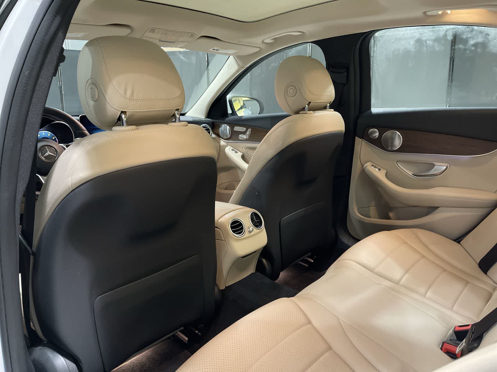 Thumbnail: 2021 Mercedes-Benz C-Class - 24