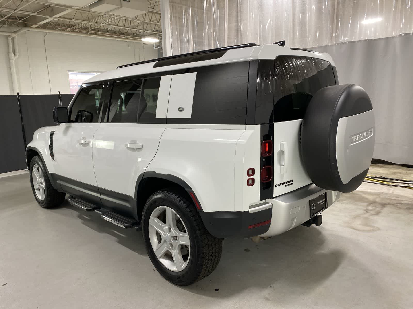 Thumbnail: 2020 Land Rover Defender - 16