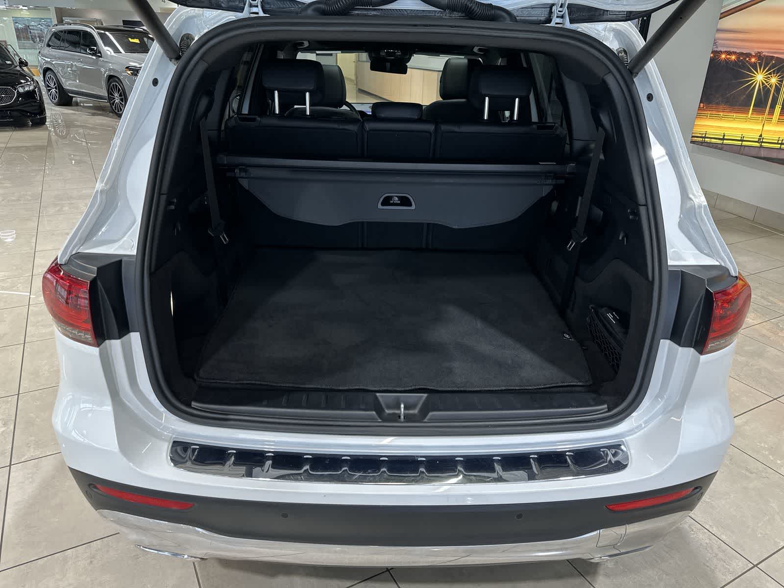 Thumbnail: 2020 Mercedes-Benz GLB - 31