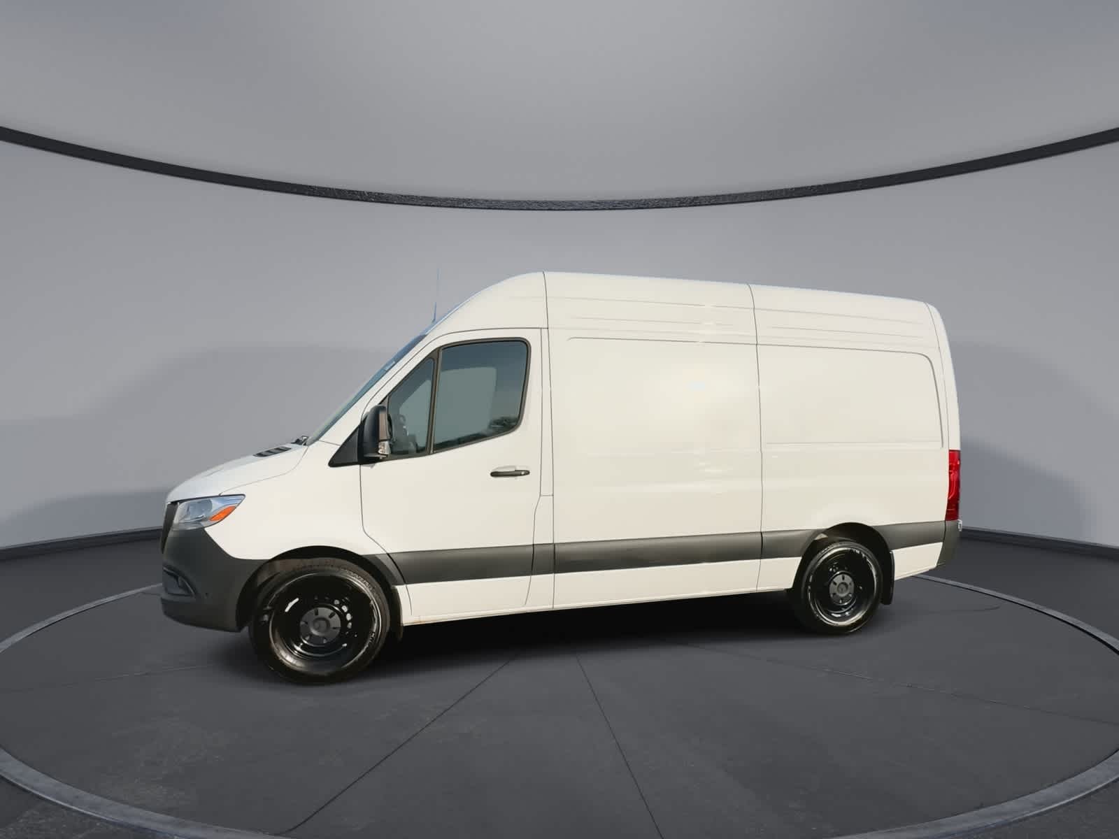 Thumbnail: 2025 Mercedes-Benz Sprinter - 6