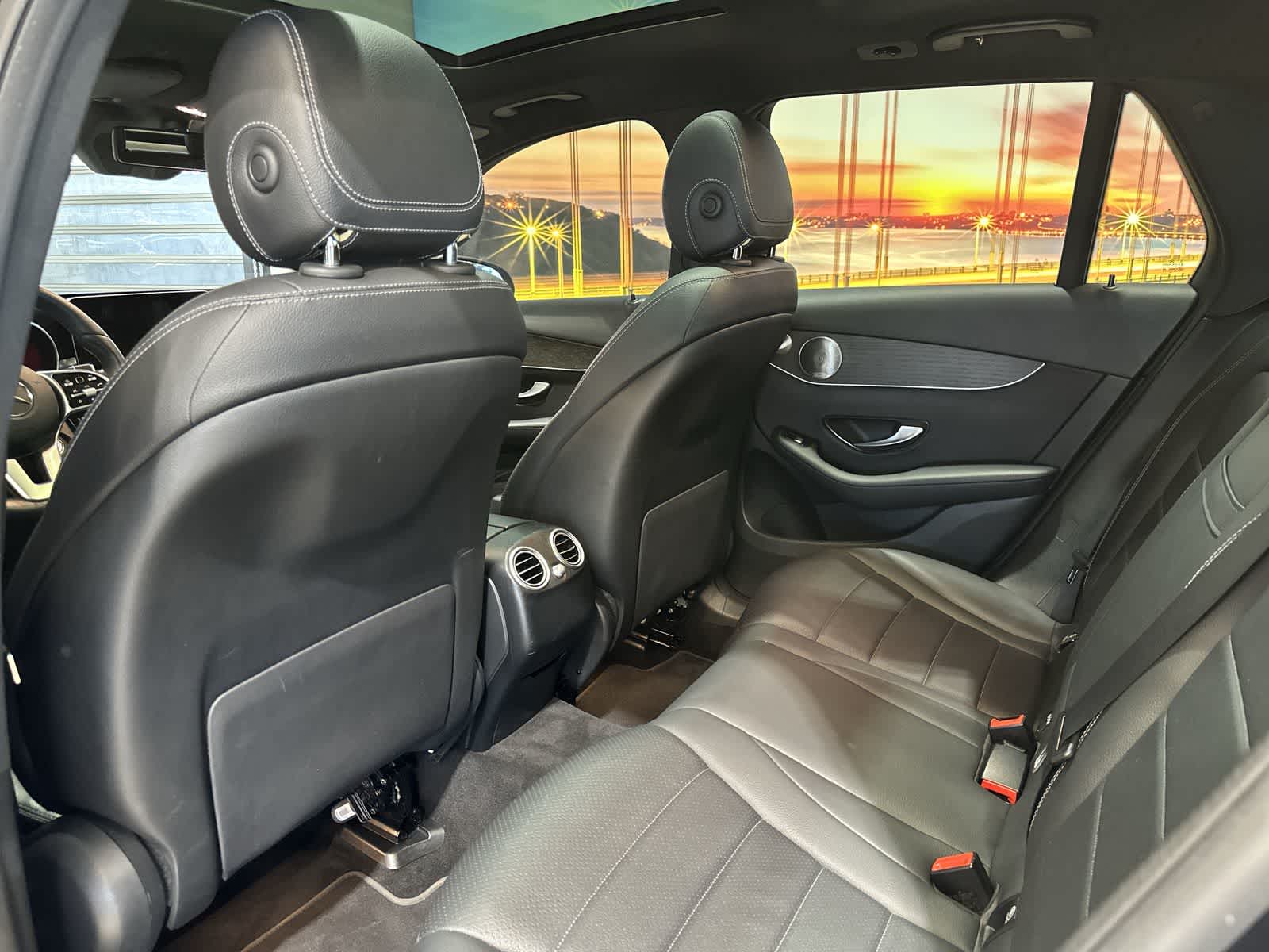 Thumbnail: 2020 Mercedes-Benz GLC - 24