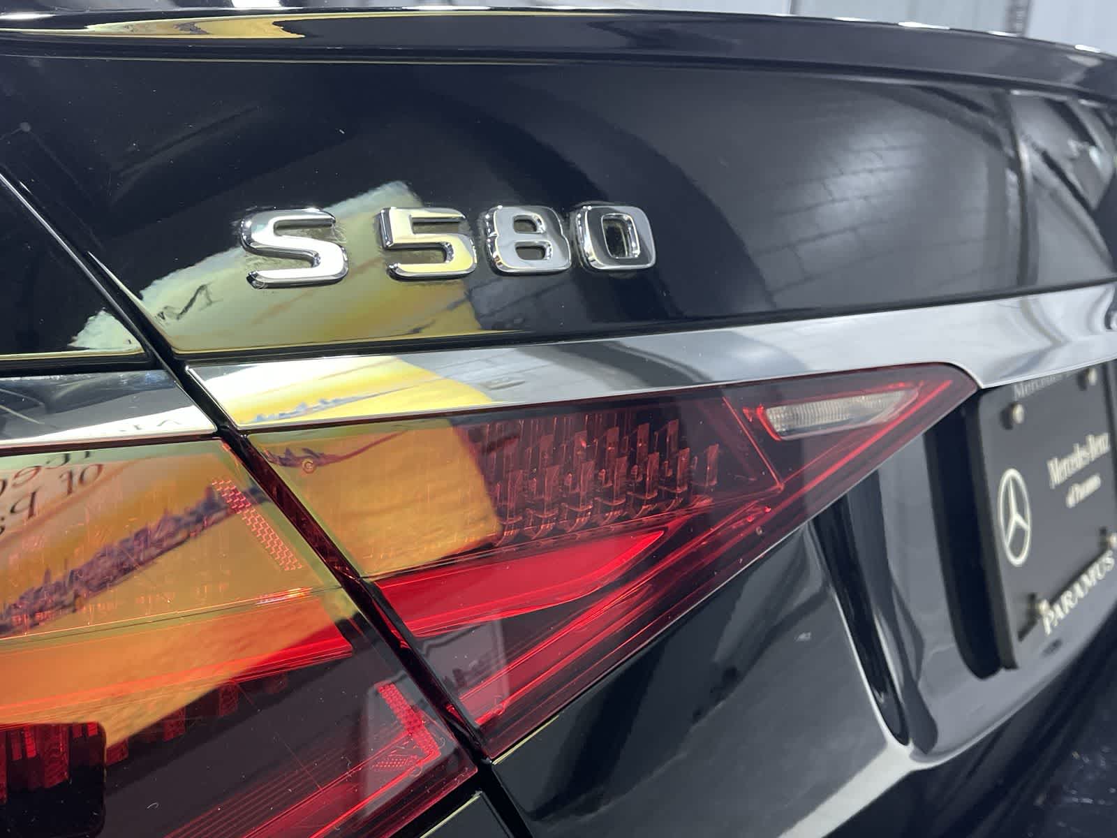 Thumbnail: 2023 Mercedes-Benz S-Class - 19