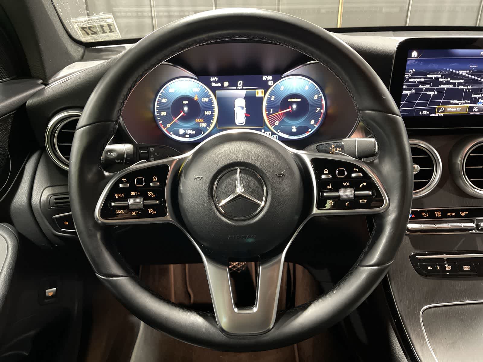 Thumbnail: 2022 Mercedes-Benz GLC - 27