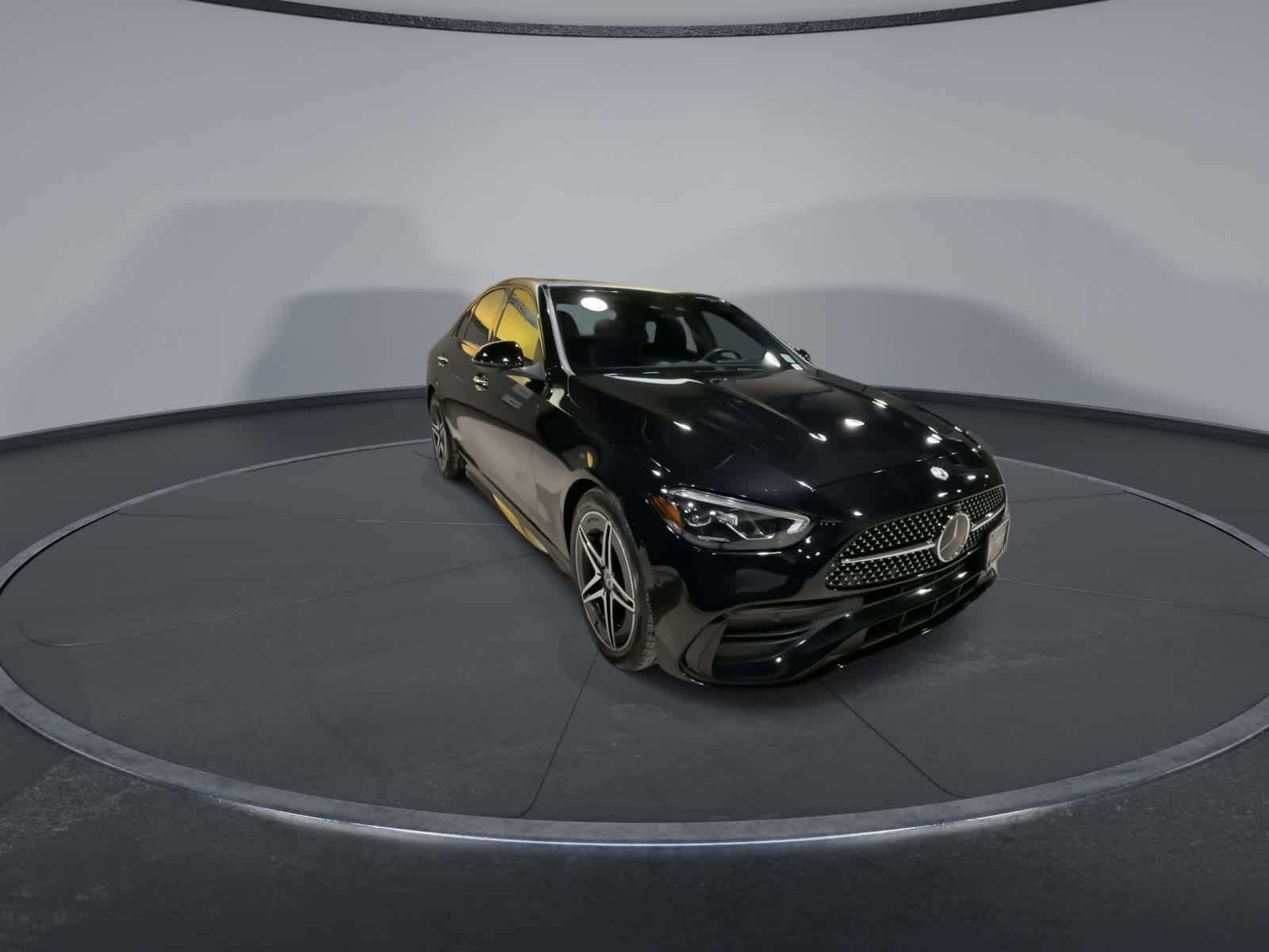 Thumbnail: 2024 Mercedes-Benz C-Class - 3