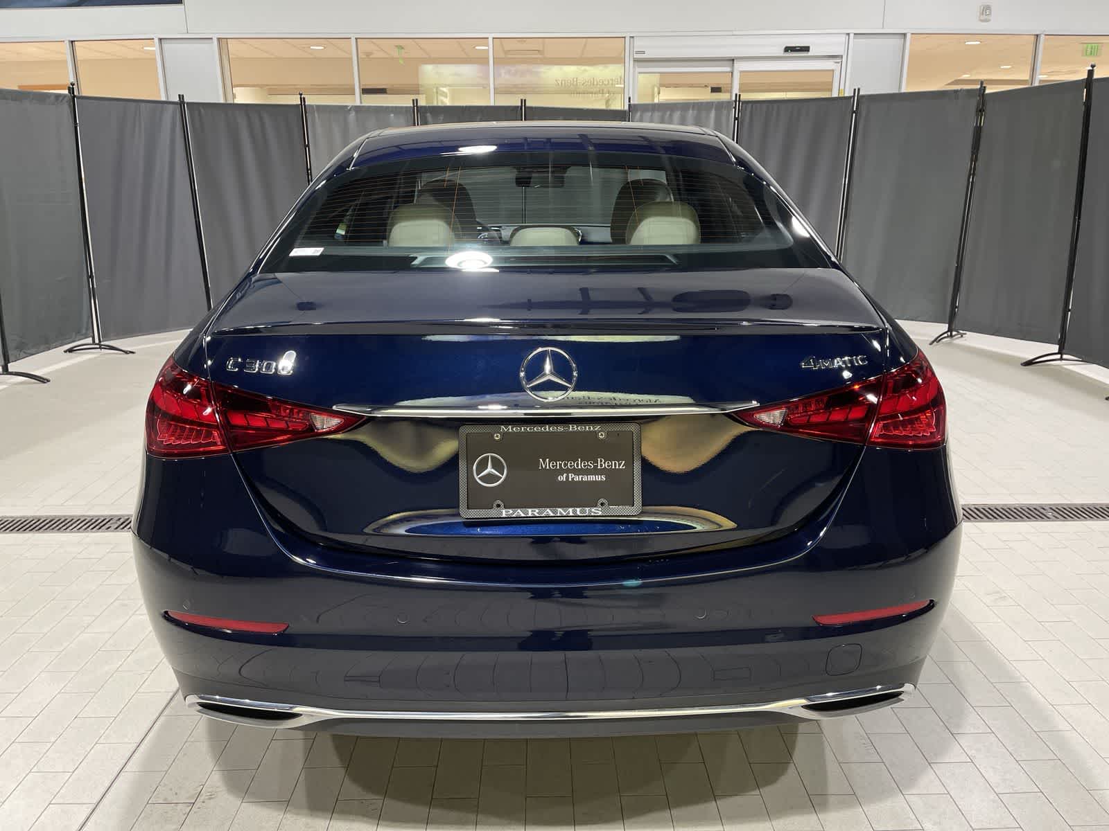 Thumbnail: 2022 Mercedes-Benz C-Class - 17