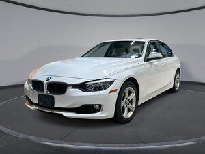 2013 BMW 328i xDrive w/SULEV Sedan