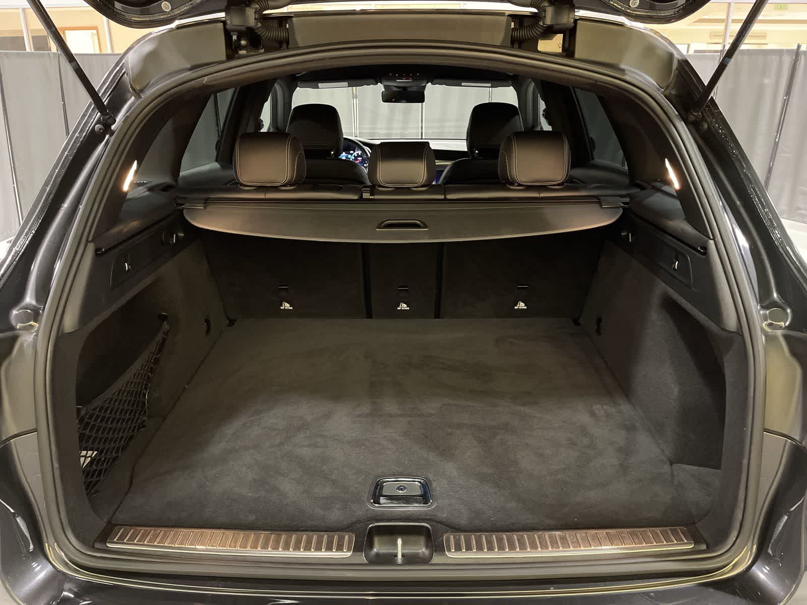 Thumbnail: 2022 Mercedes-Benz GLC - 31