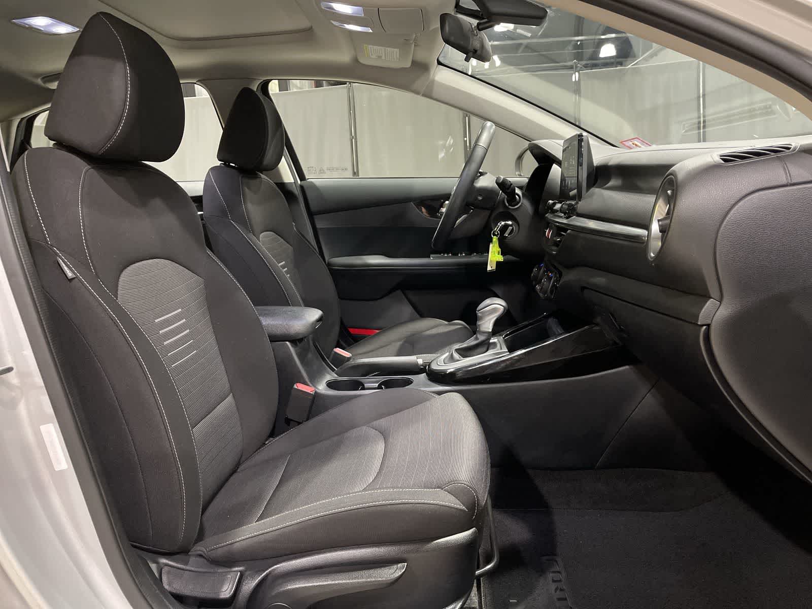 Thumbnail: 2019 Kia Forte - 26