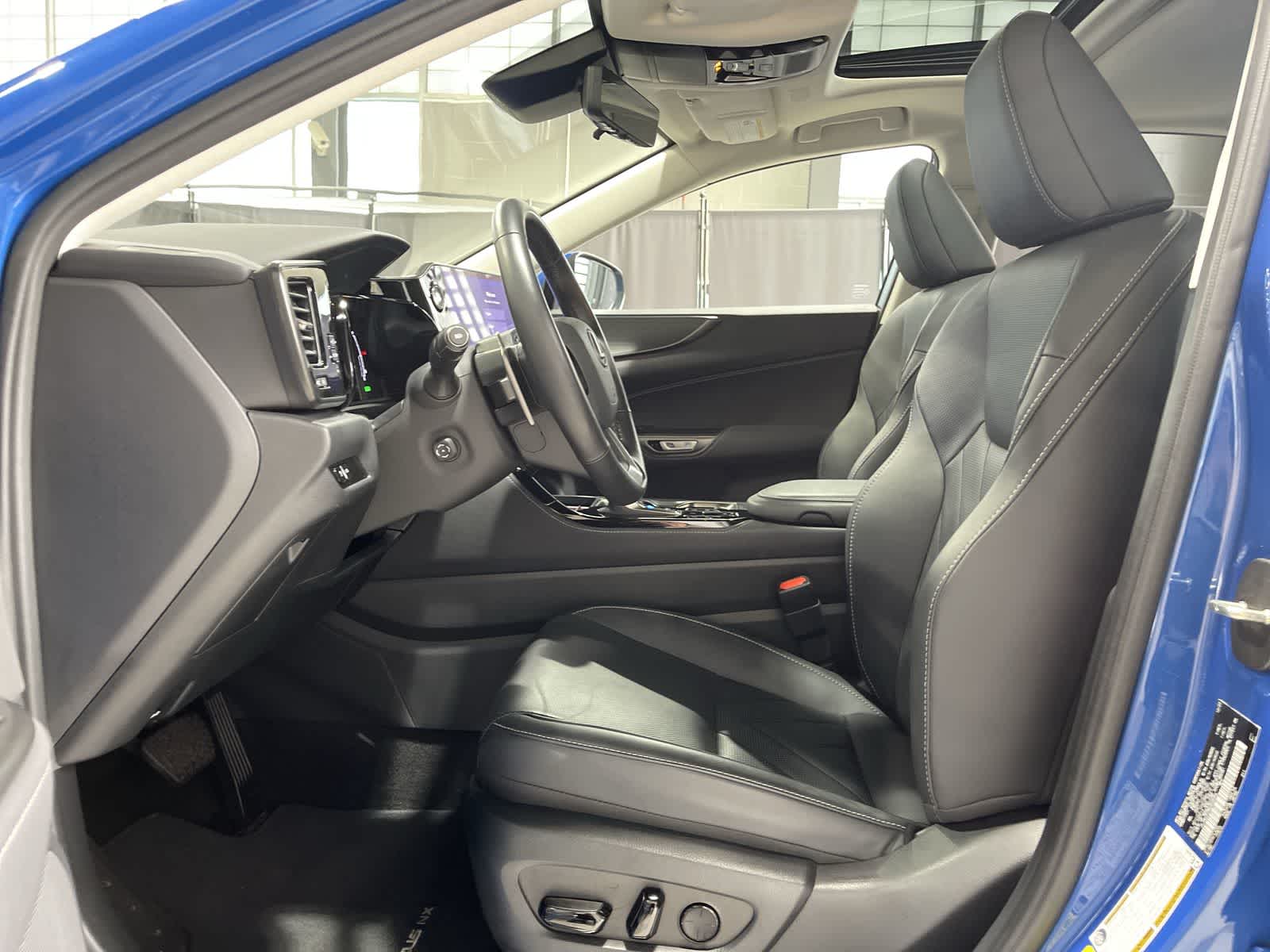 2024 Lexus NX Hybrid 450h+ 14
