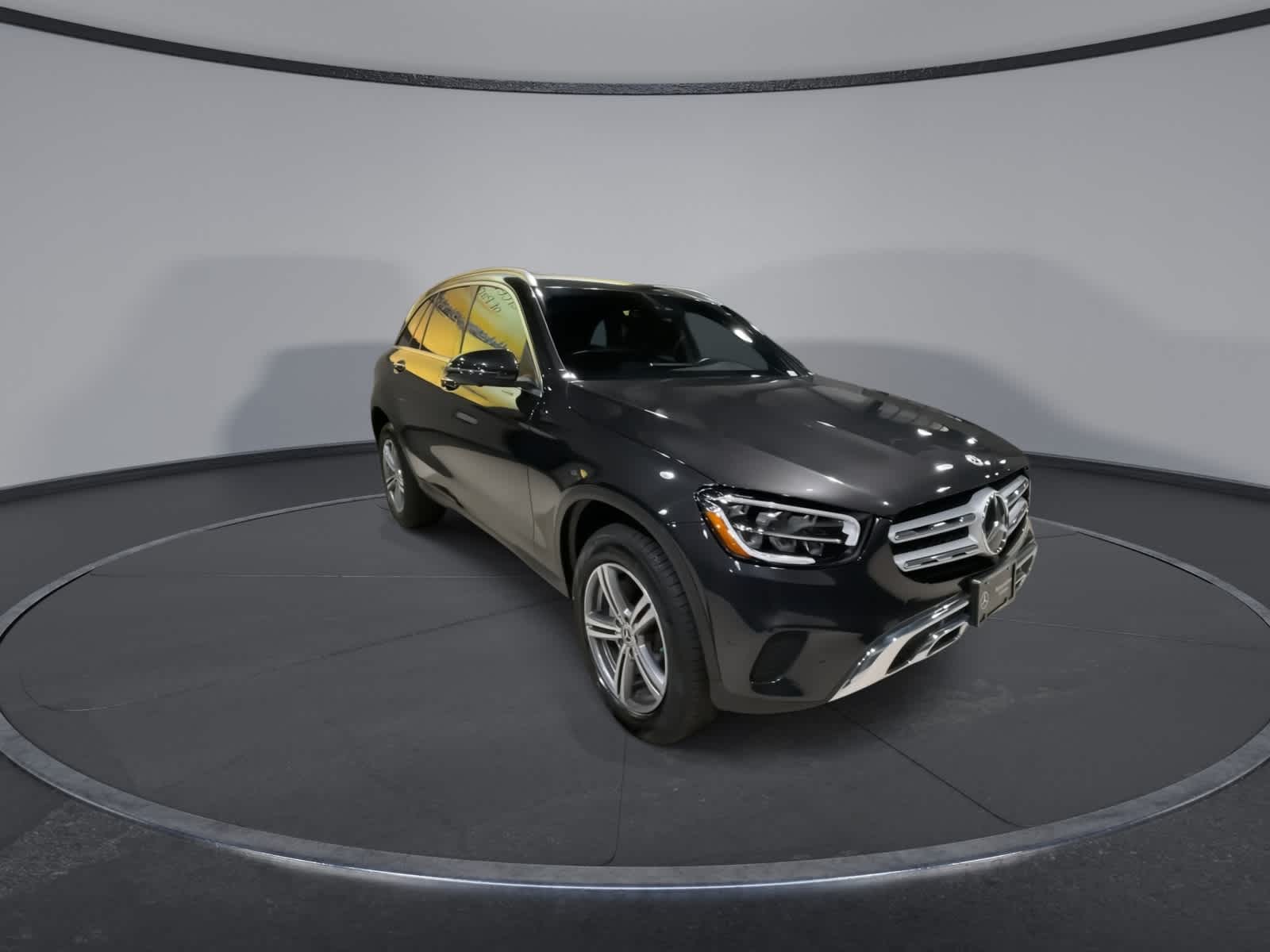Thumbnail: 2022 Mercedes-Benz GLC - 3
