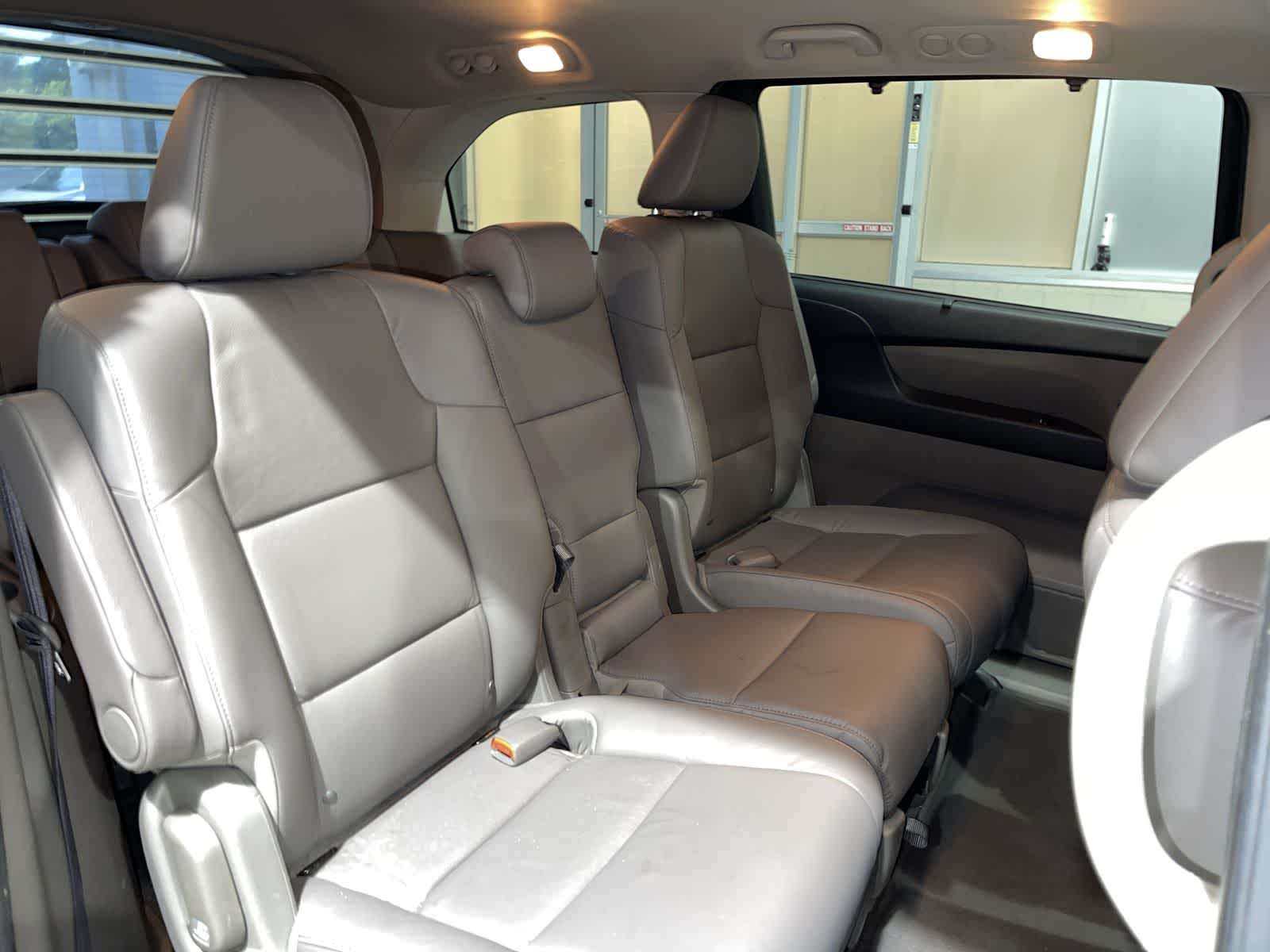 Thumbnail: 2015 Honda Odyssey - 25