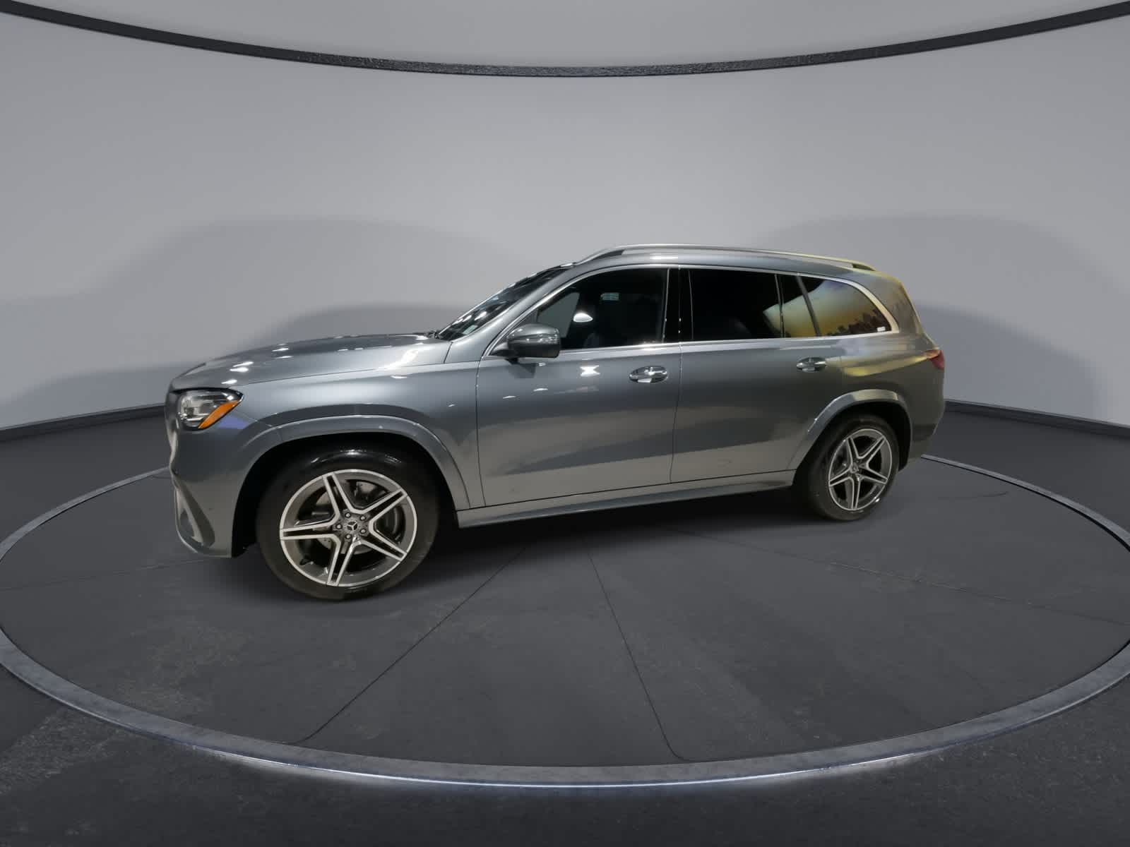 Thumbnail: 2025 Mercedes-Benz GLS - 6