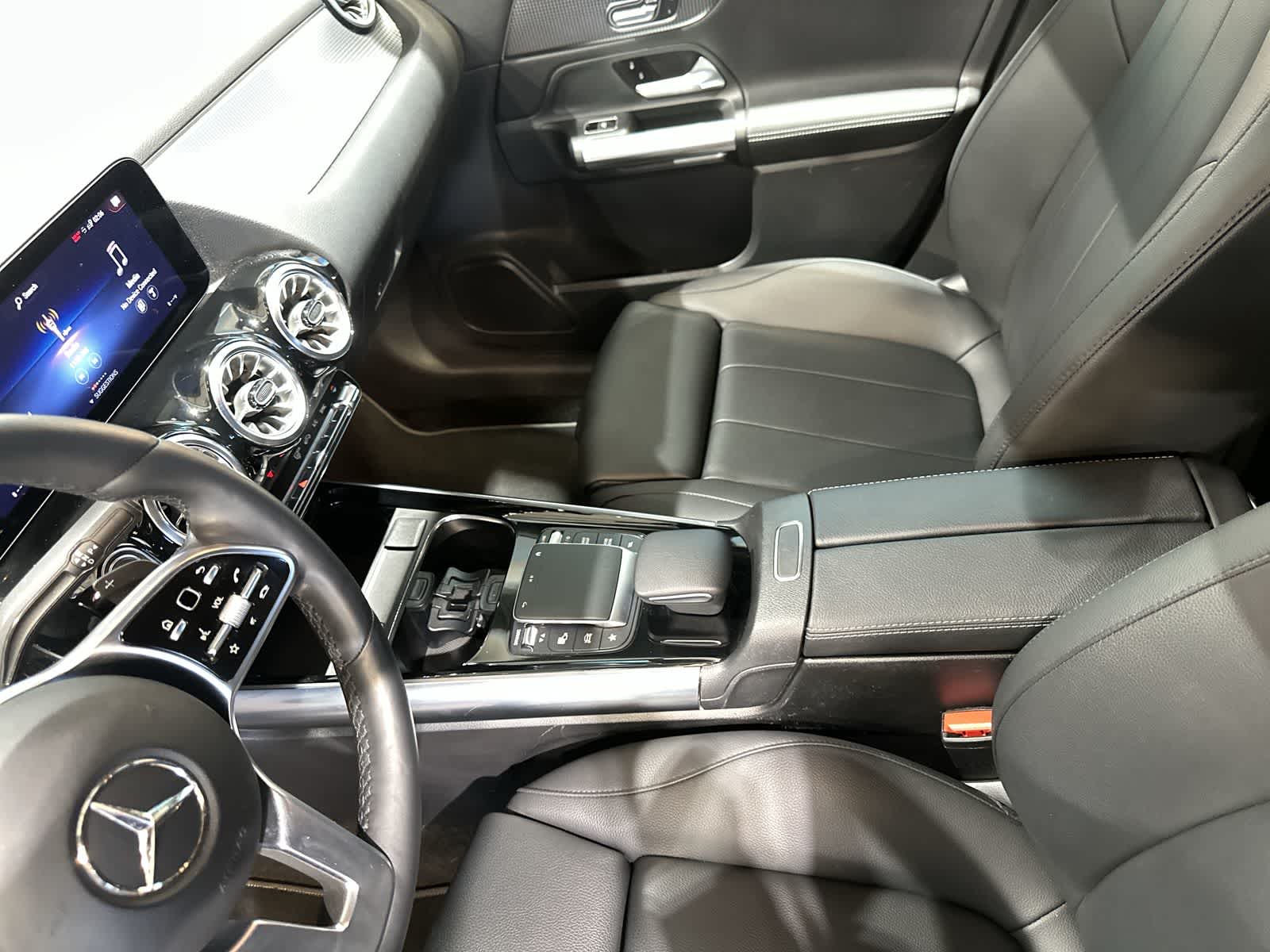 Thumbnail: 2023 Mercedes-Benz GLA - 27