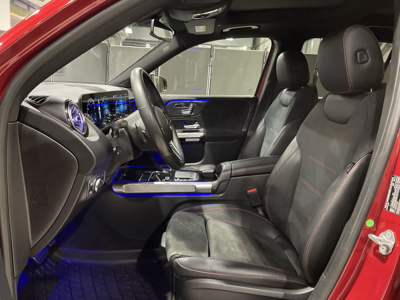 Thumbnail: 2021 Mercedes-Benz GLB - 23