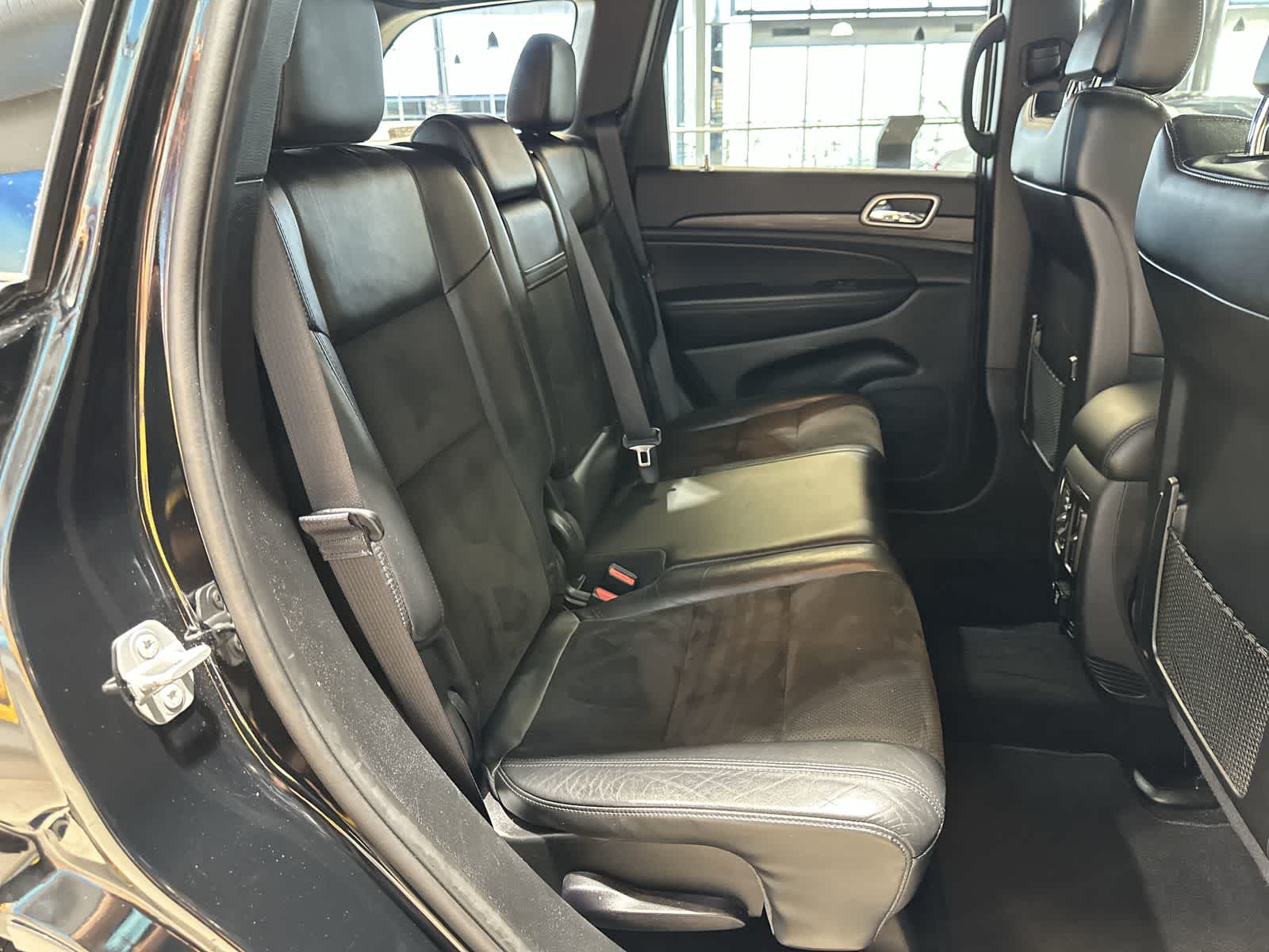 Thumbnail: 2020 Jeep Grand Cherokee - 25