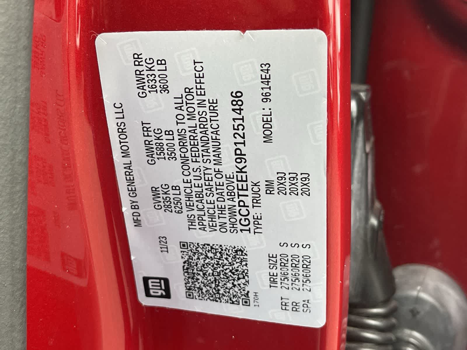 Thumbnail: 2023 Chevrolet Colorado - 33