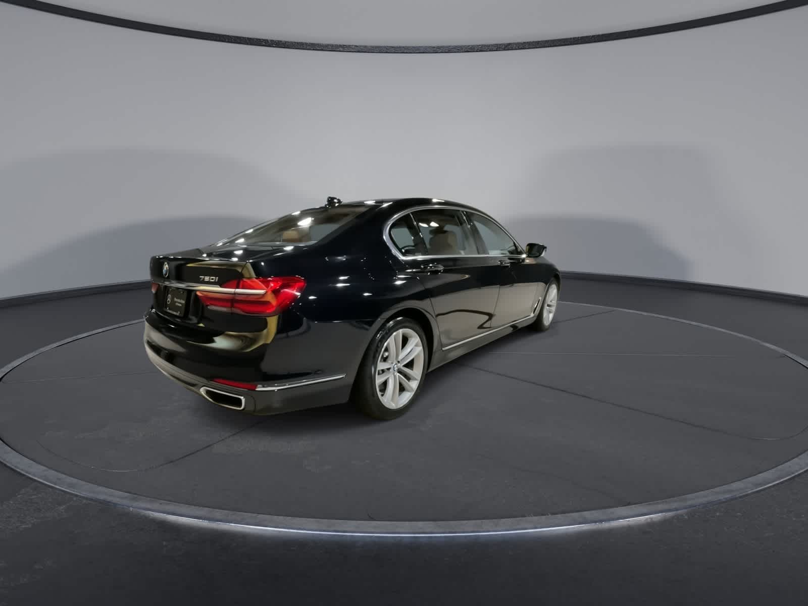 Thumbnail: 2016 BMW 7 Series - 11