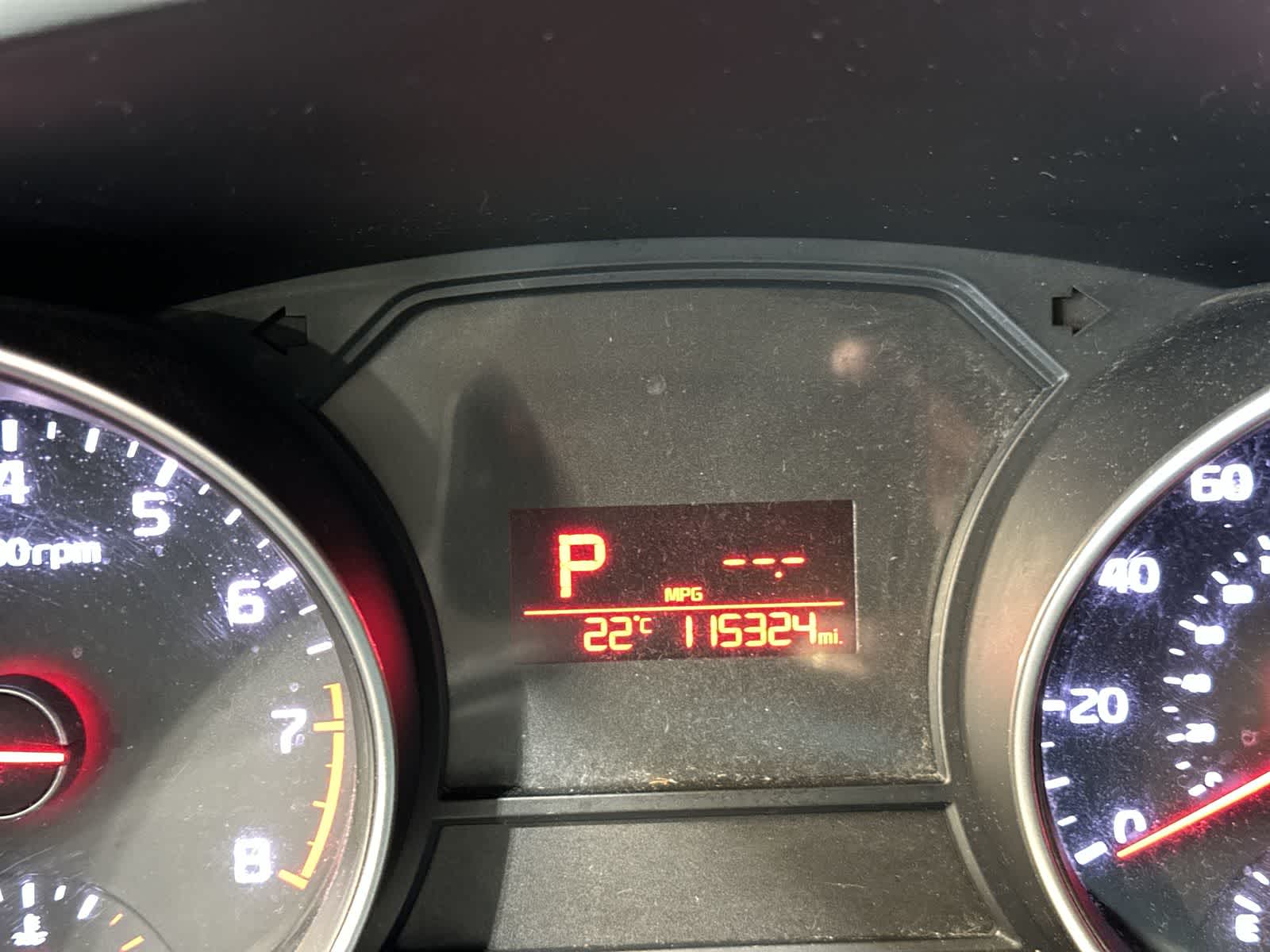 Thumbnail: 2015 Kia Sedona - 30