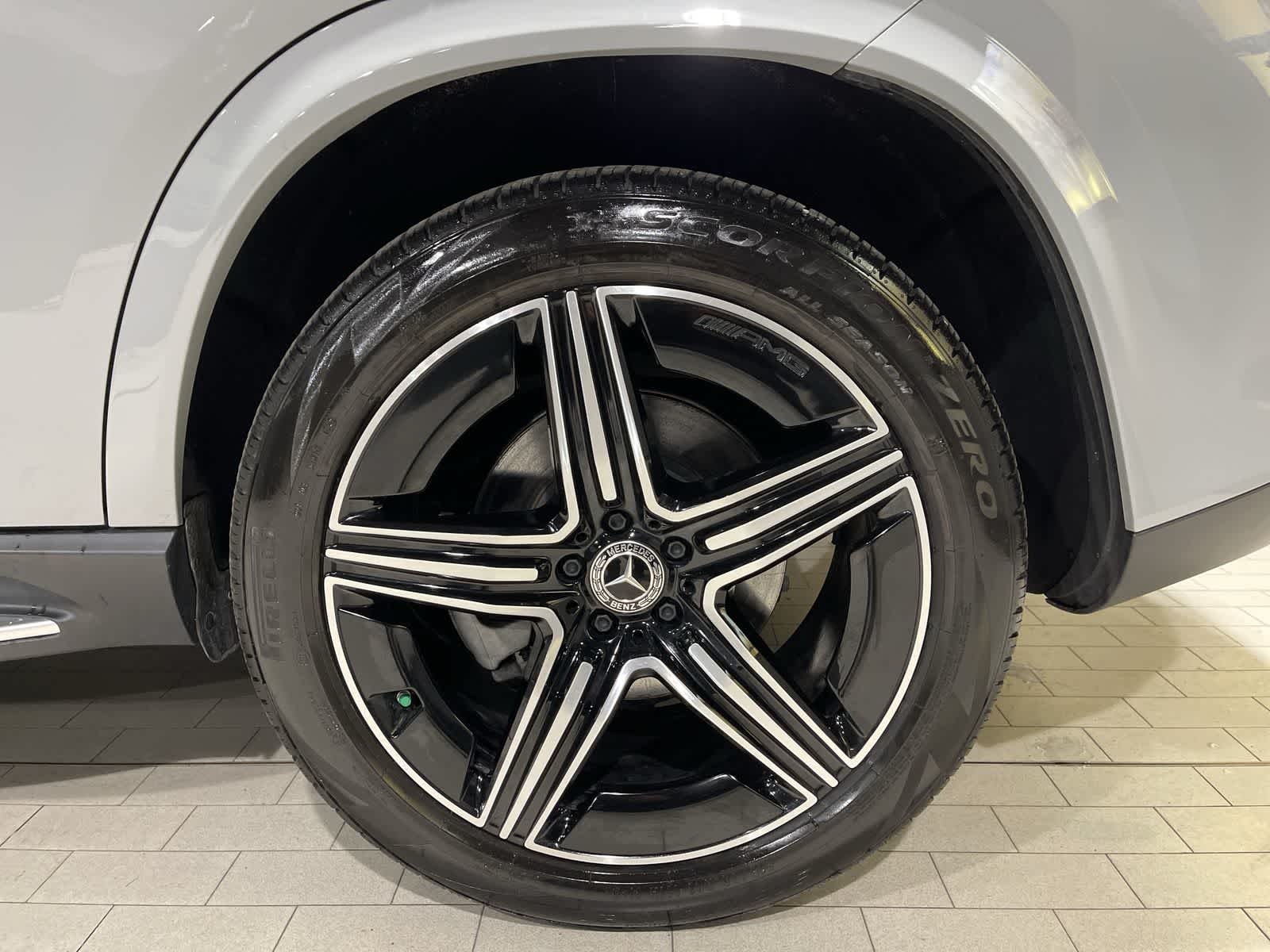 Thumbnail: 2025 Mercedes-Benz GLE - 20