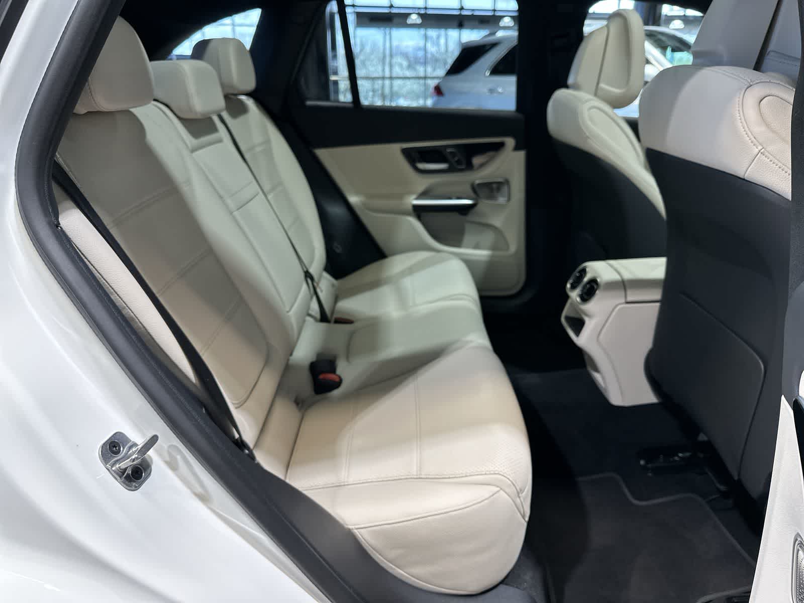 Thumbnail: 2026 Mercedes-Benz GLC - 25