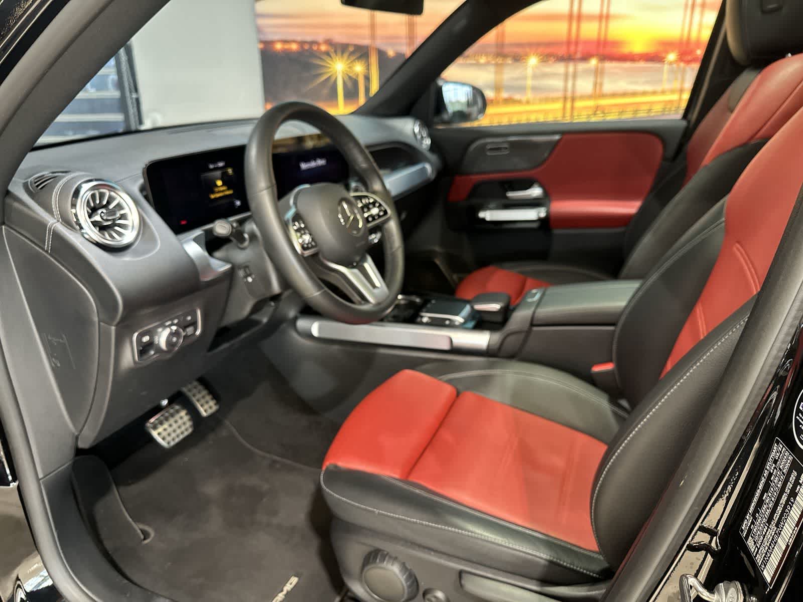 Thumbnail: 2022 Mercedes-Benz GLB - 14