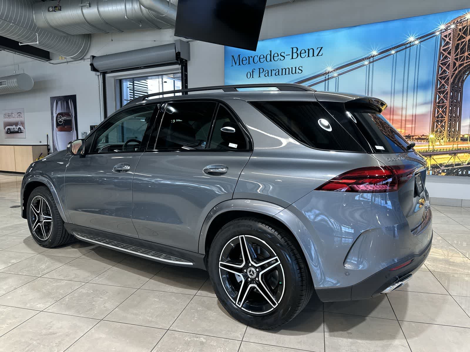 Thumbnail: 2024 Mercedes-Benz GLE - 16