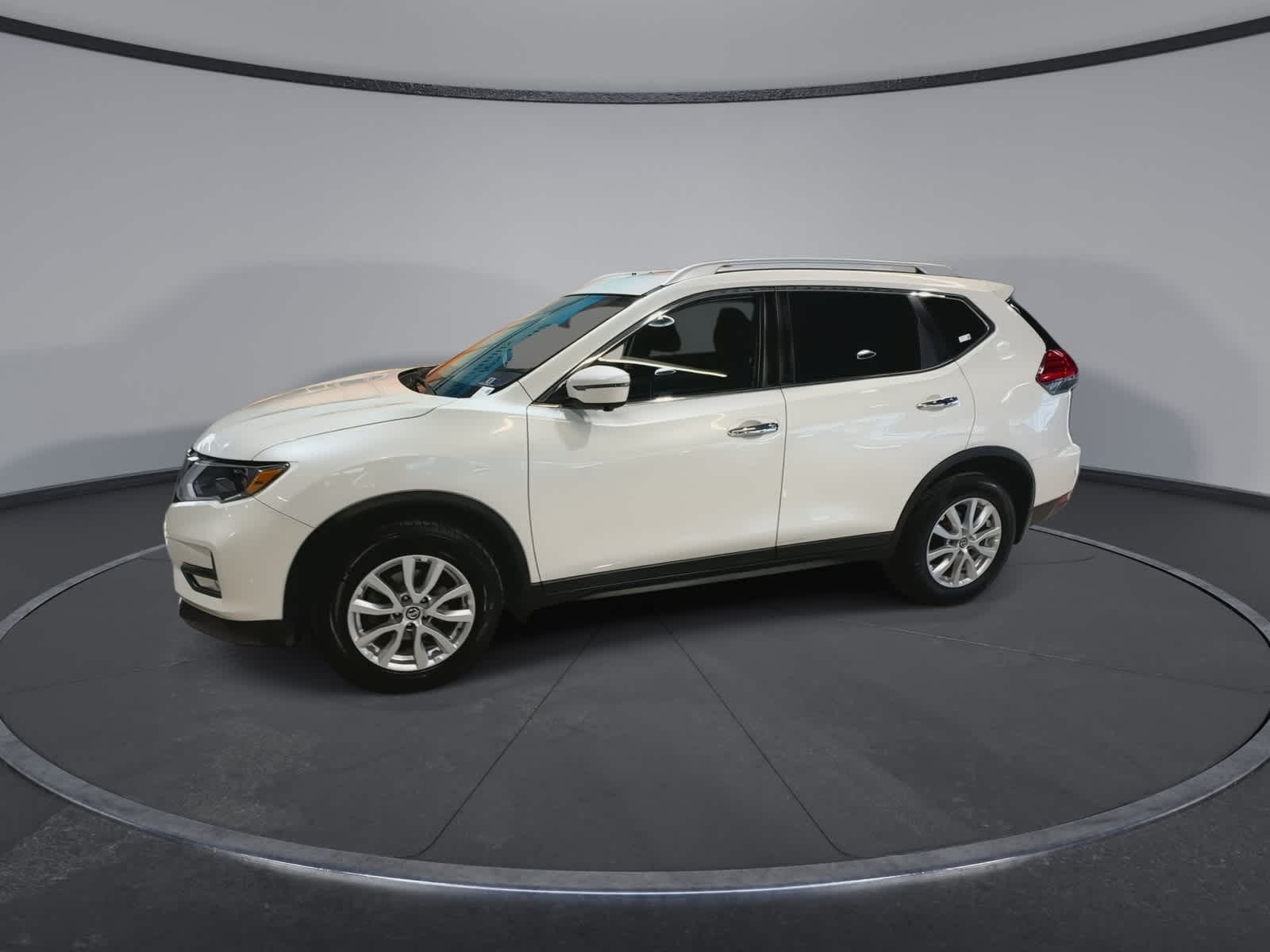 Thumbnail: 2017 Nissan Rogue - 6