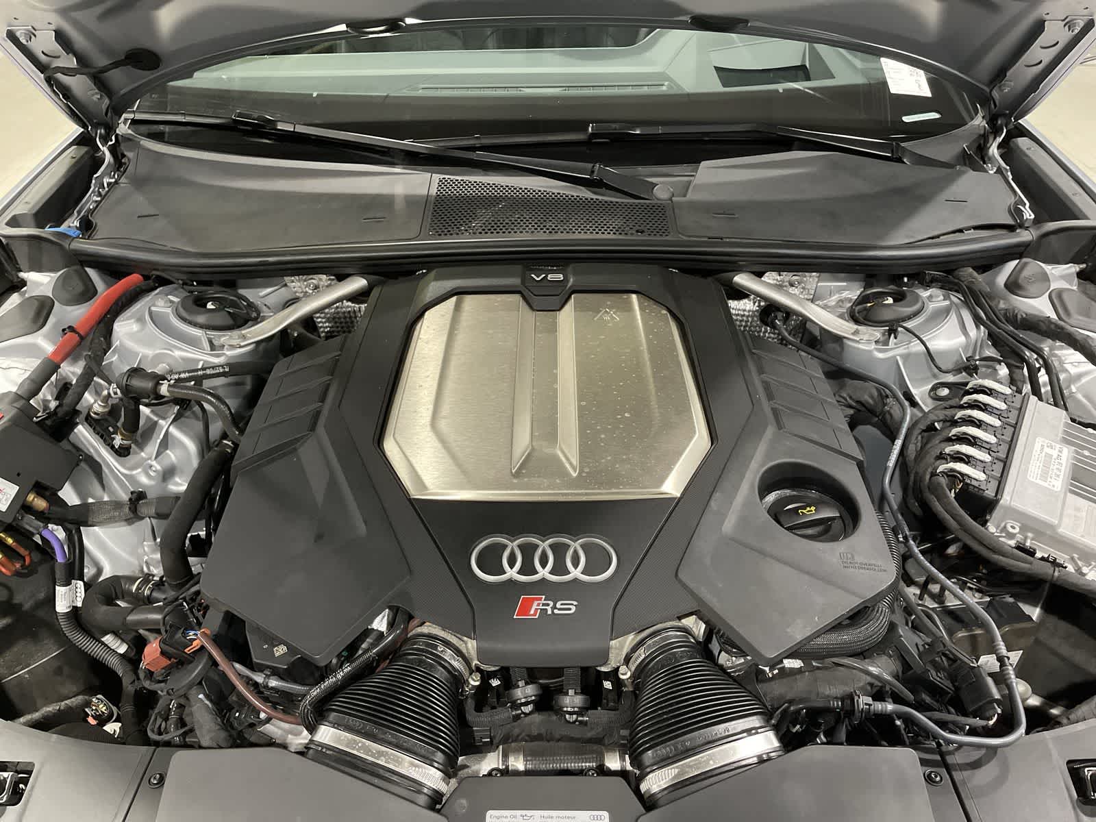 Thumbnail: 2023 Audi RS 6 - 21