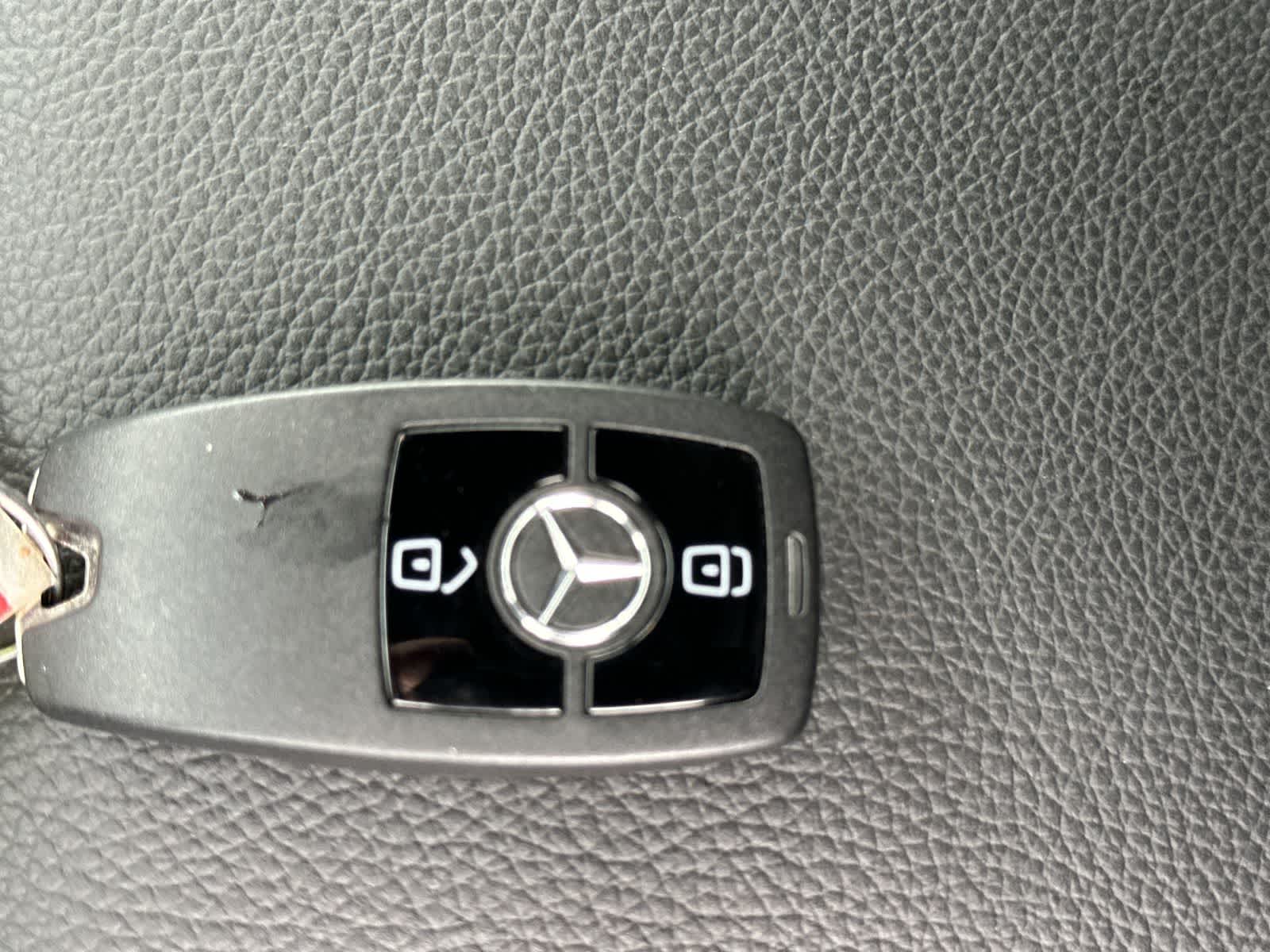 Thumbnail: 2025 Mercedes-Benz Sprinter - 32