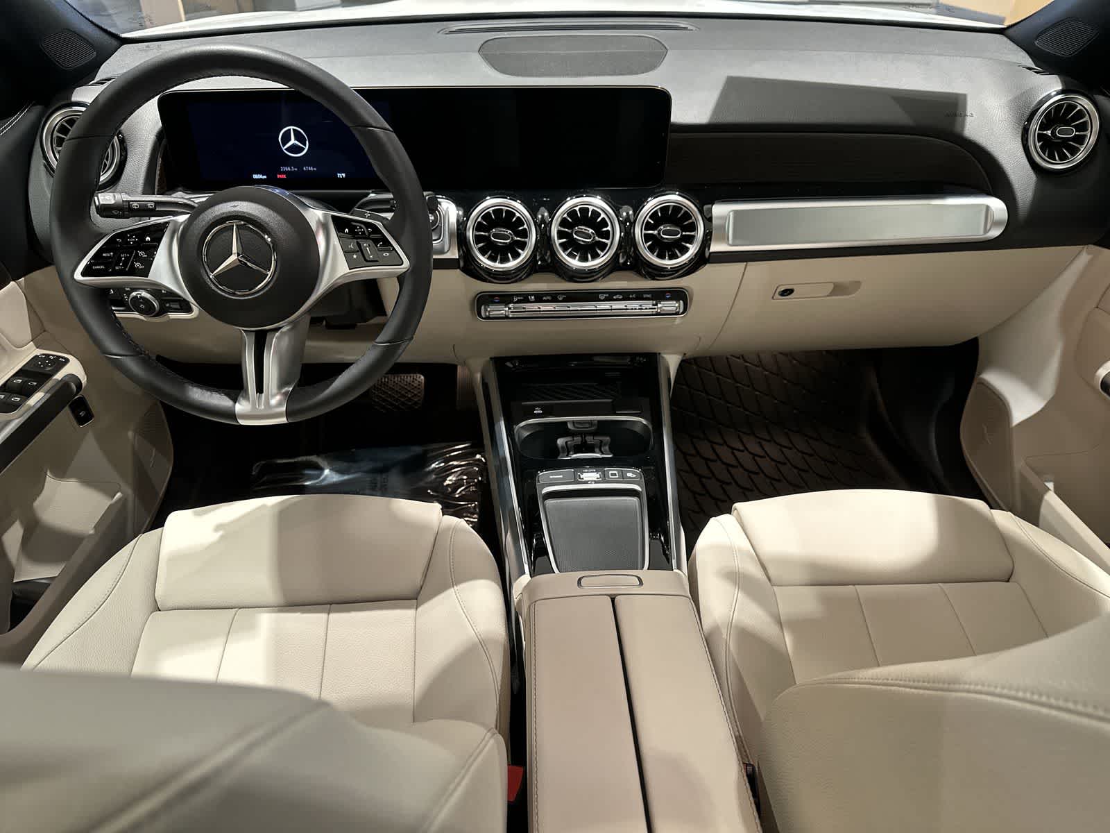 Thumbnail: 2026 Mercedes-Benz GLB - 22