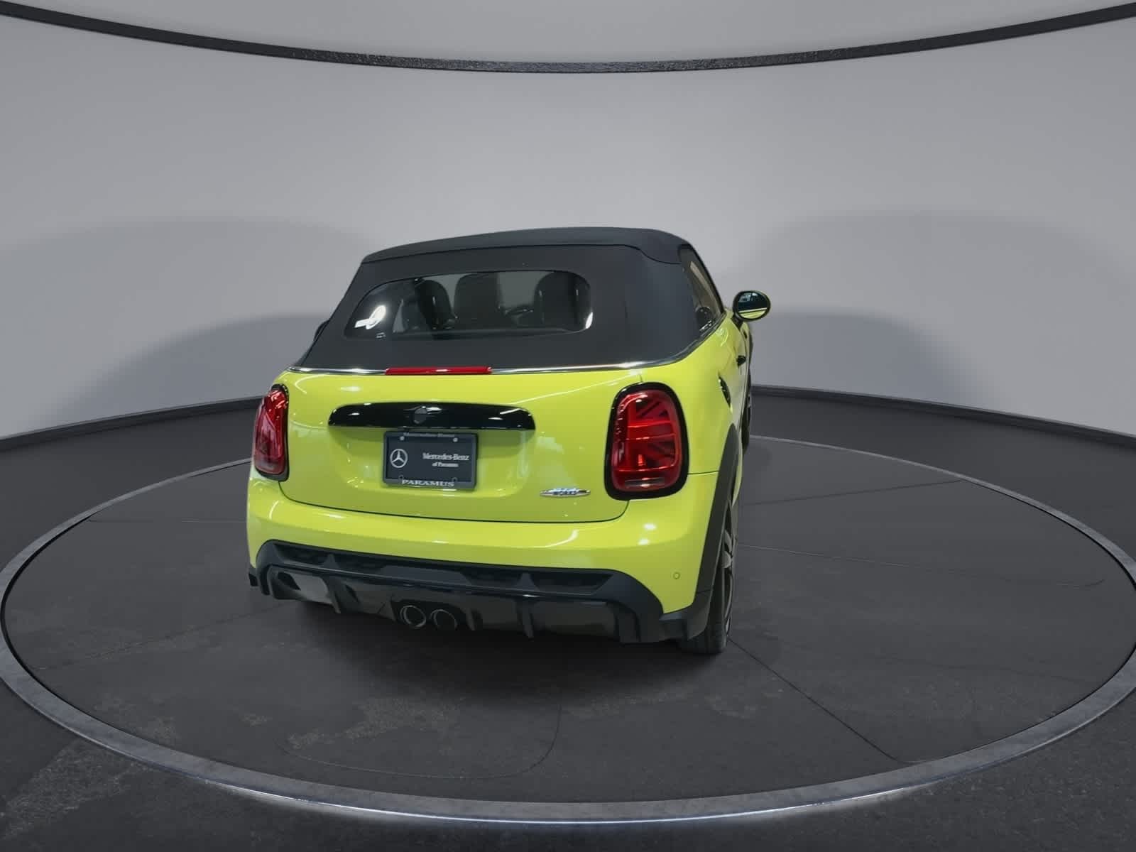 Thumbnail: 2023 MINI Cooper Convertible - 10