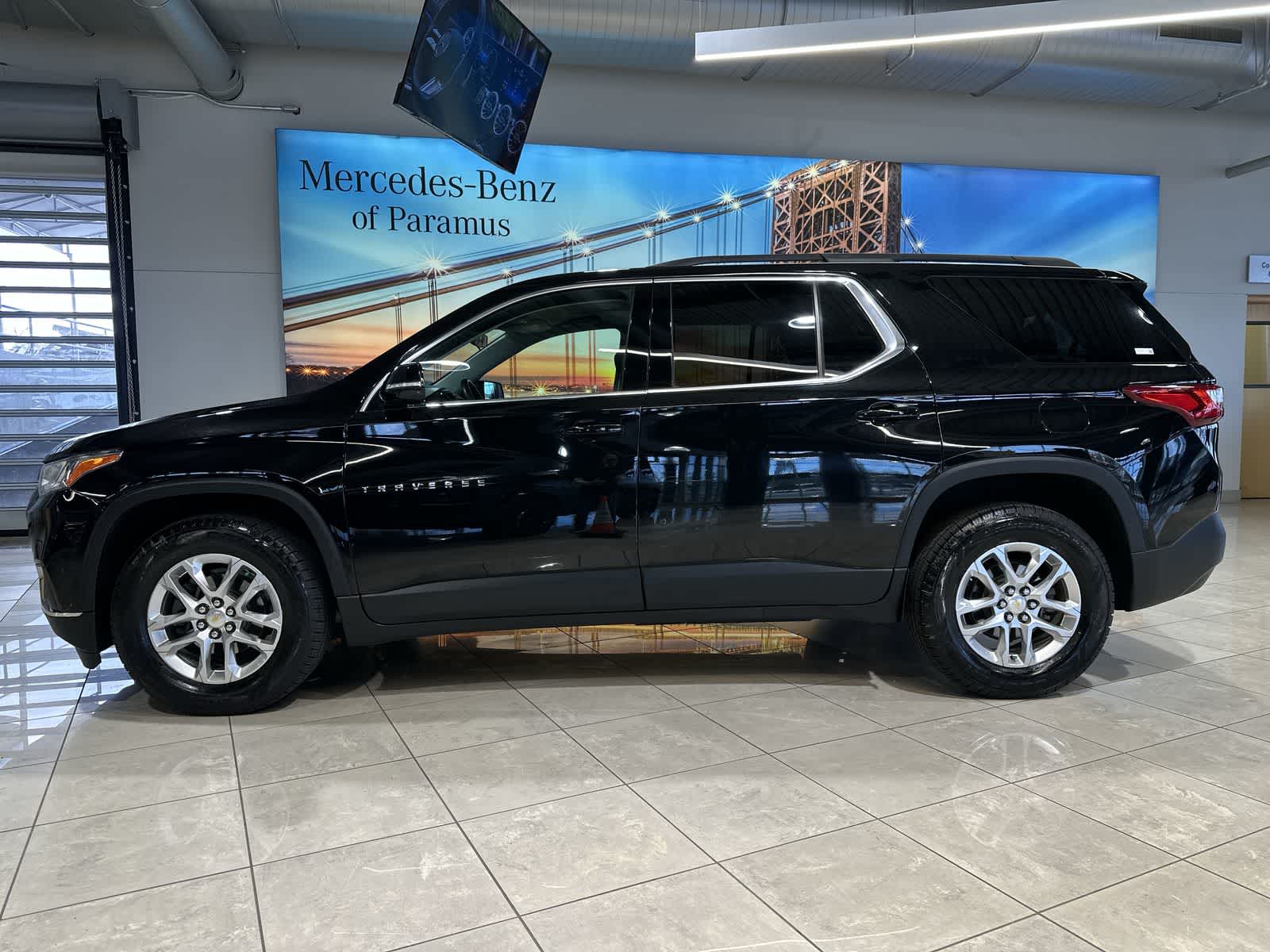 Thumbnail: 2019 Chevrolet Traverse - 15