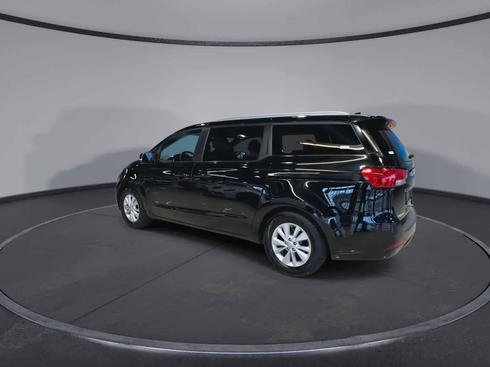 Thumbnail: 2015 Kia Sedona - 8