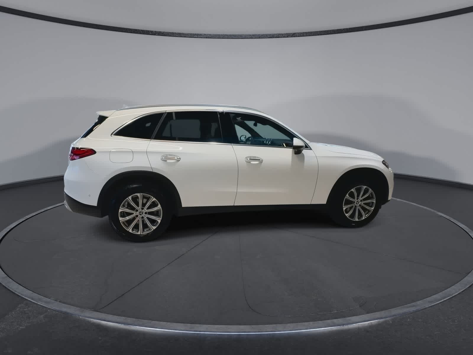 Thumbnail: 2026 Mercedes-Benz GLC - 12