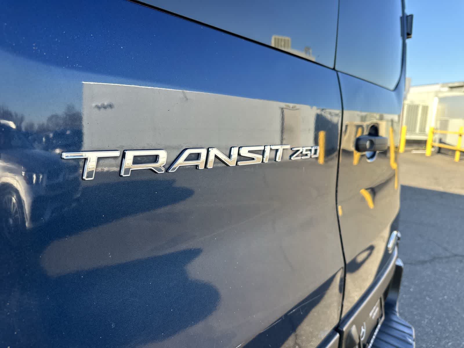 Thumbnail: 2019 Ford Transit Series - 19