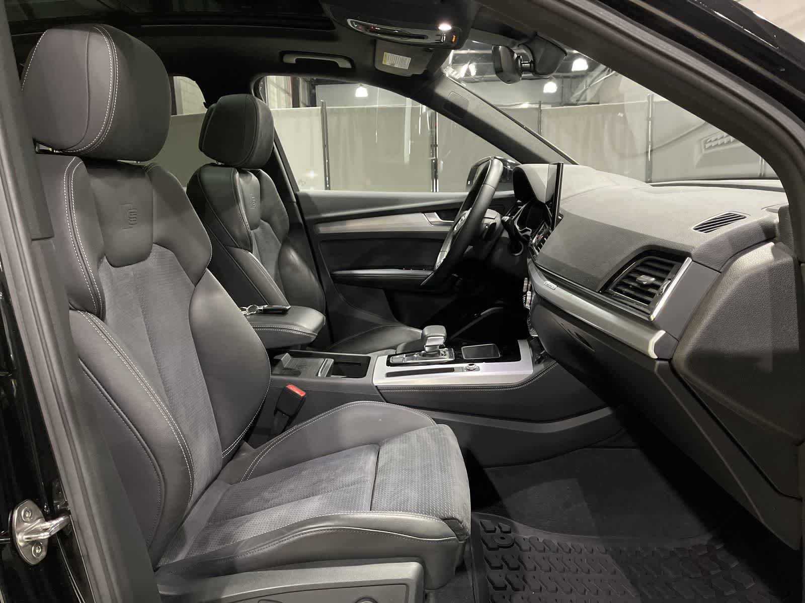 Thumbnail: 2021 Audi Q5 - 26