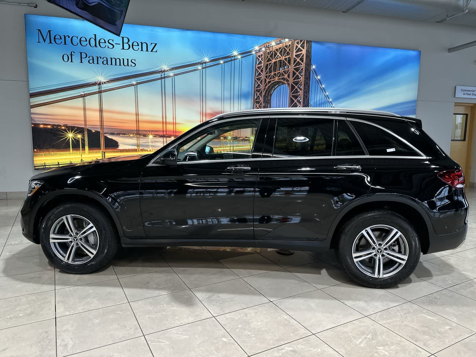 Thumbnail: 2022 Mercedes-Benz GLC - 15