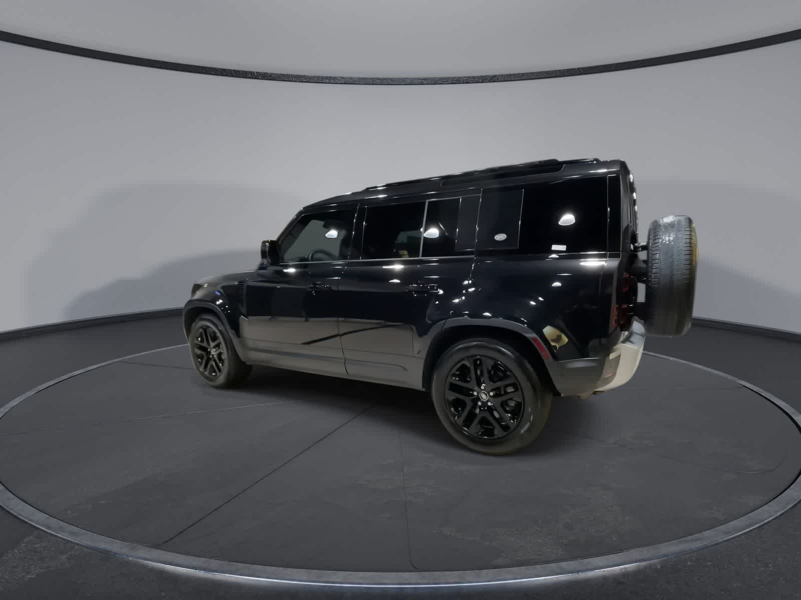 Thumbnail: 2023 Land Rover Defender - 9