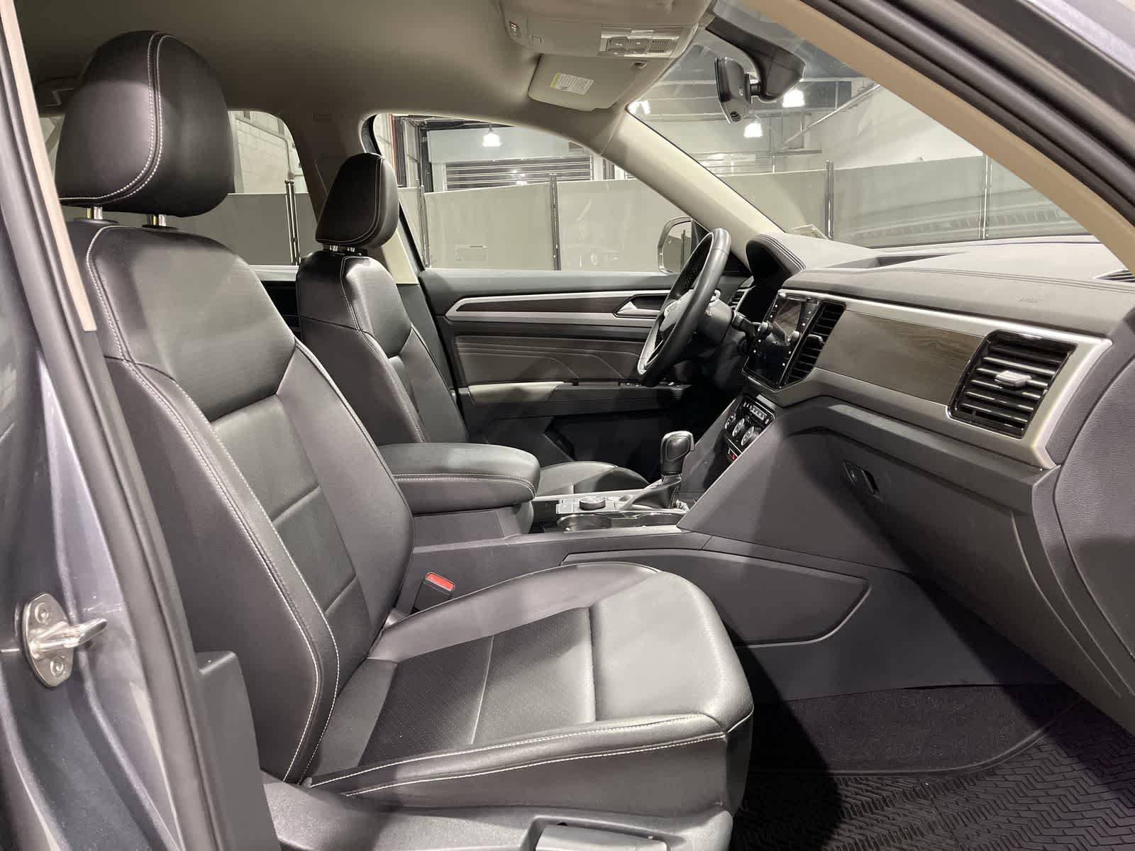 Thumbnail: 2022 Volkswagen Atlas - 26