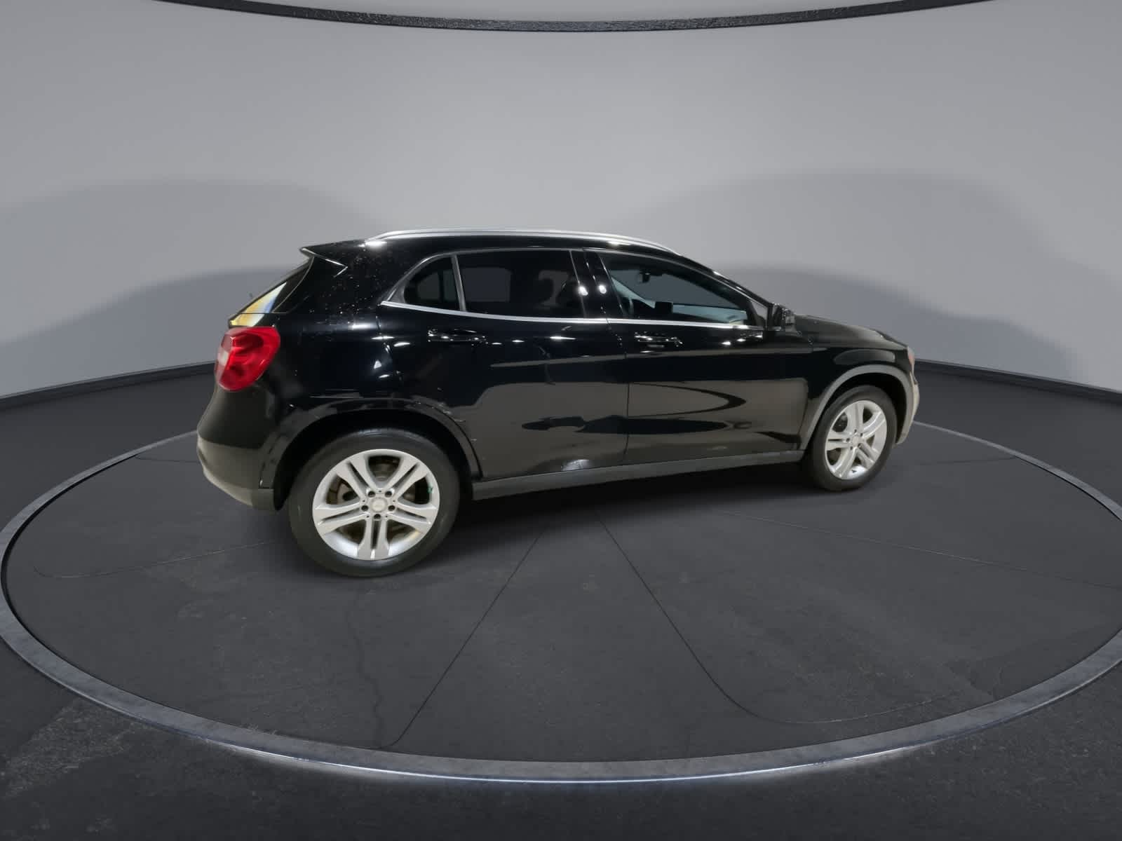 Thumbnail: 2017 Mercedes-Benz GLA - 12