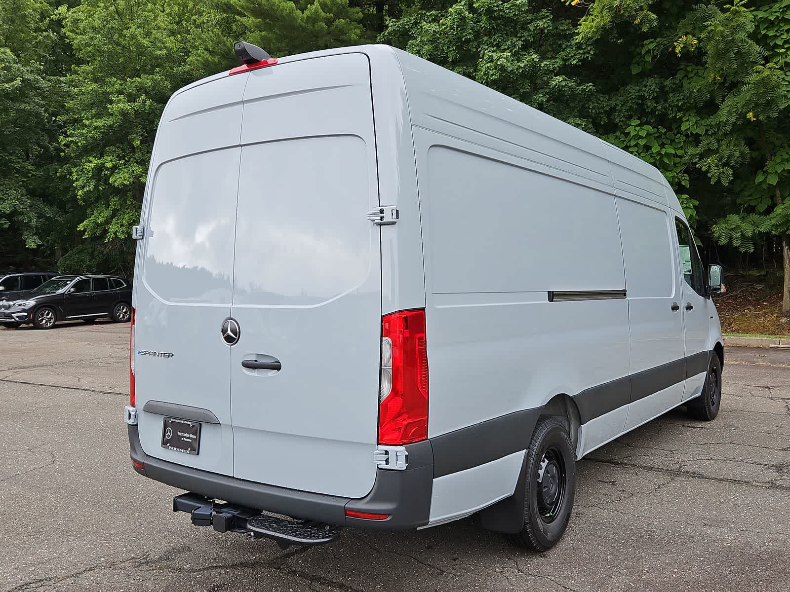 Thumbnail: 2024 Mercedes-Benz eSprinter - 10