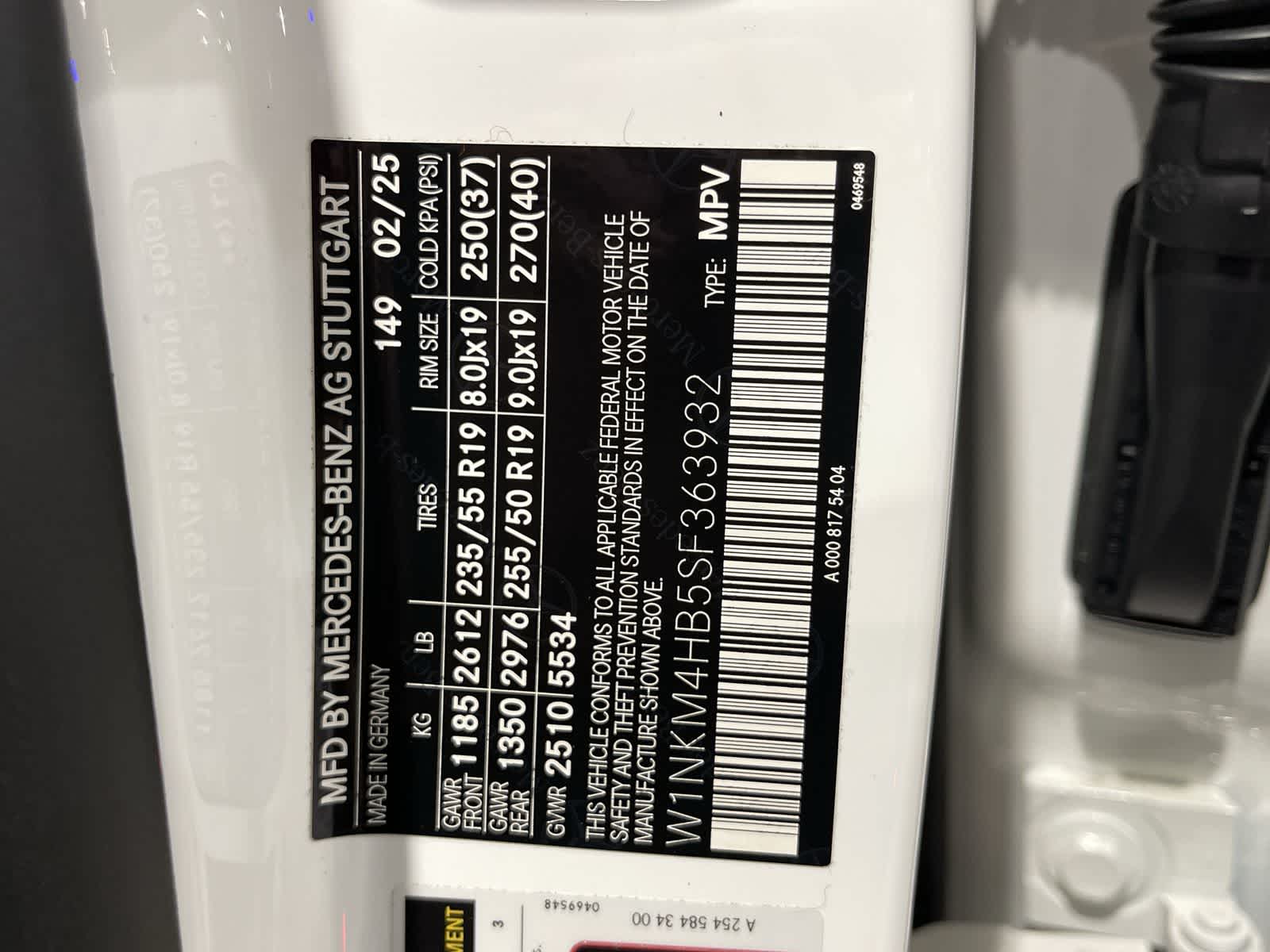 Thumbnail: 2025 Mercedes-Benz GLC - 33